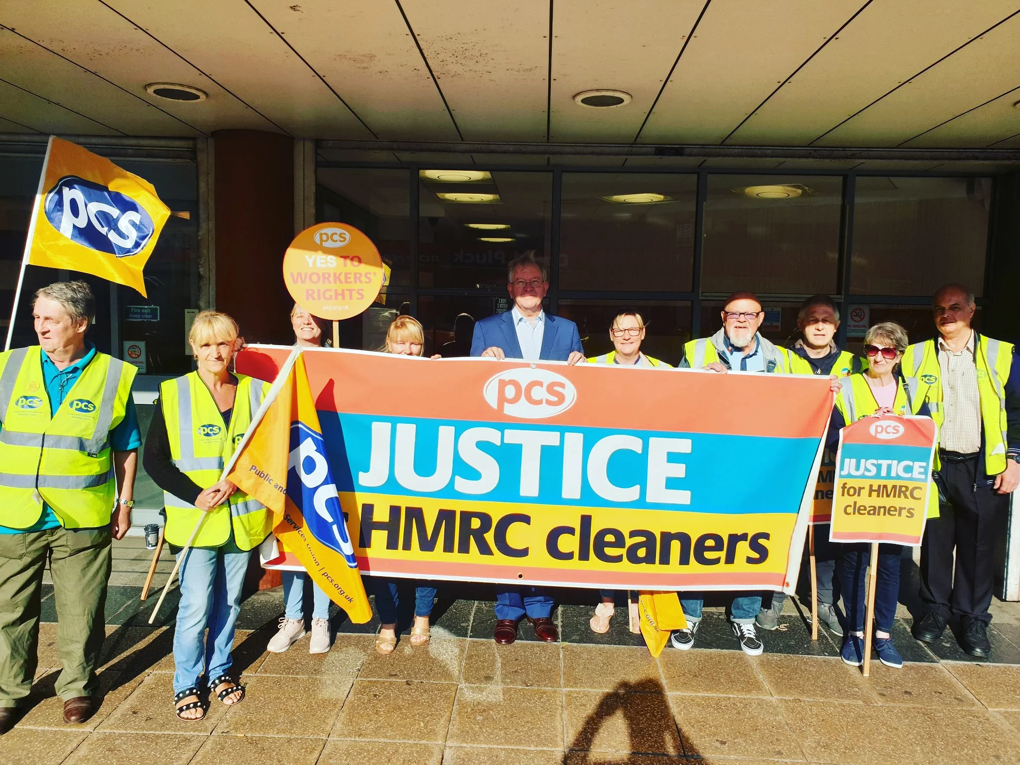 Bootle MP Peter Dowd support's PCS members taking action in Bootle