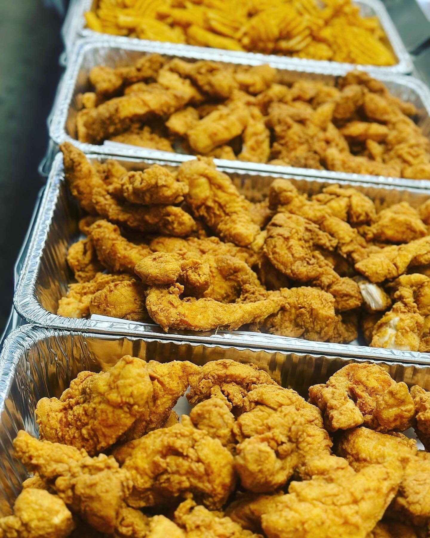 WE HAVE GOT YOU COVERED FOR THE NATIONAL CHAMPIONSHIP GAME TONIGHT. Let us cater your watch party tonight with our fresh and amazing food options. From options like our Jumbo Chicken Tenders, Tossed Wing Dings, Hand Tossed Pizza, and much more, you c