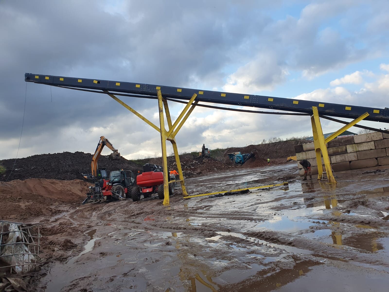 Stacker build up Liverpool 5.jpg