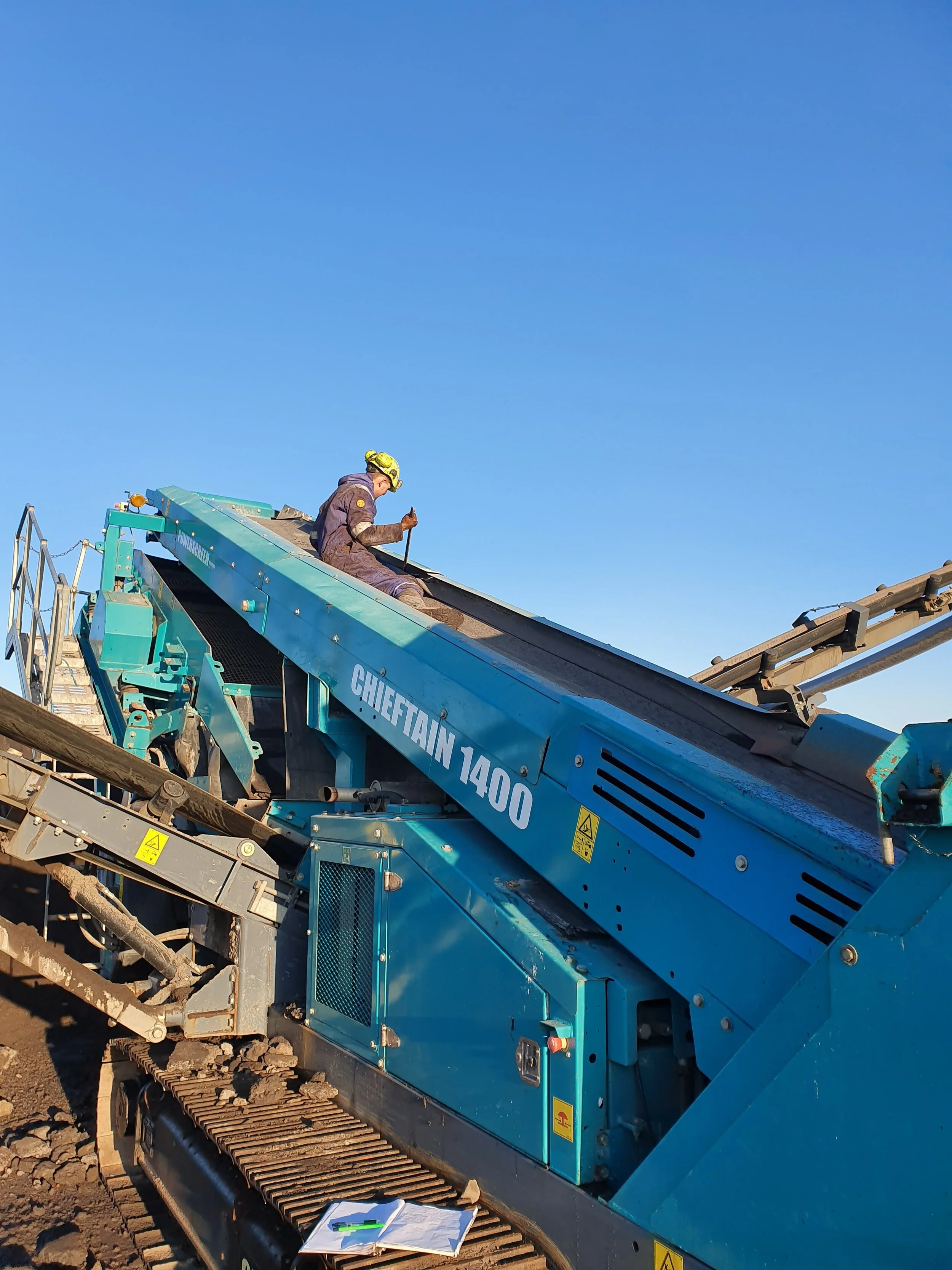 Powerscreen 1400 Oversize Belt.jpg