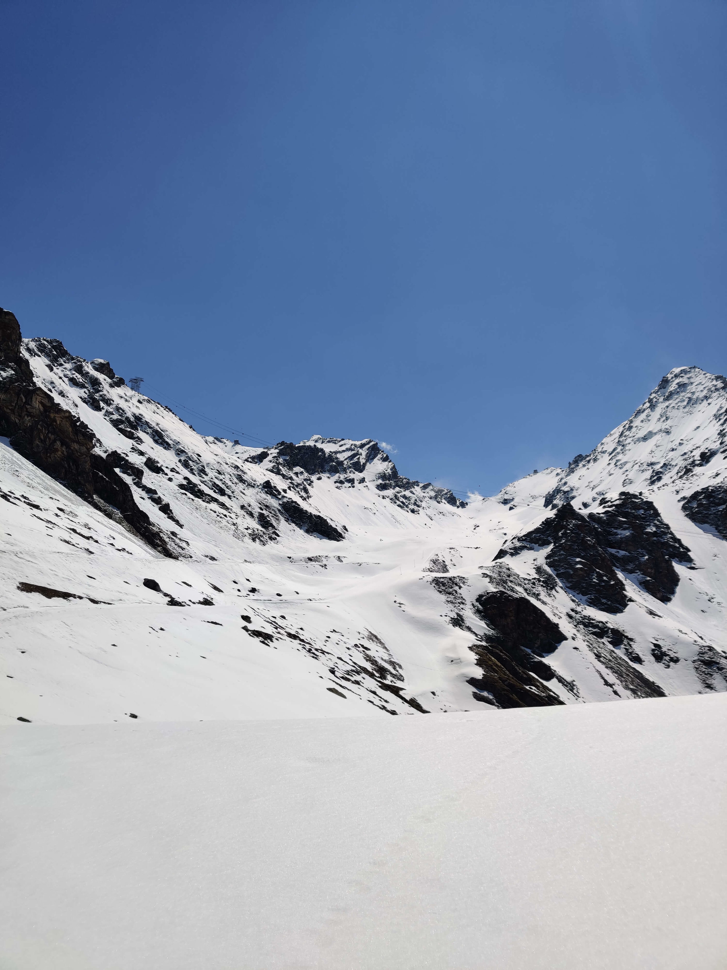 Cabane du Mont Fort 2.jpg