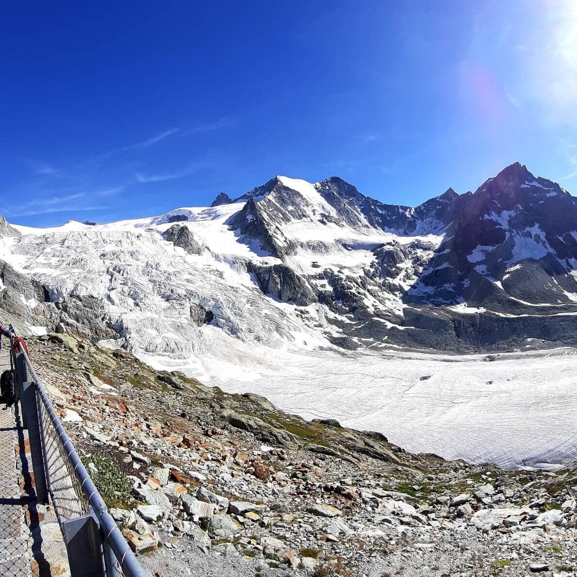 Cabane de Moiry (2).jpg