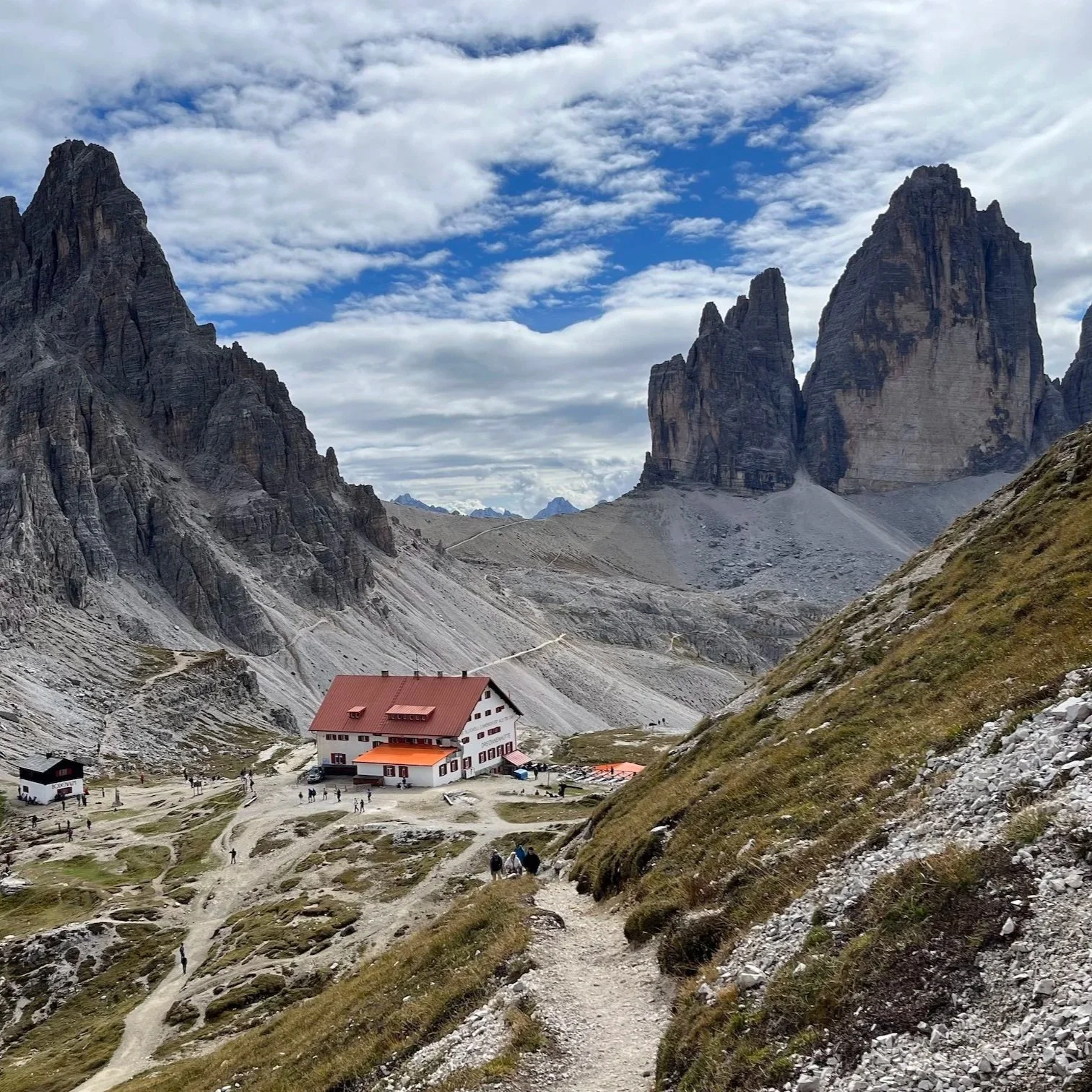 Rifugio+Locatelli+%3A+Dreizinnenhuette+2.jpg