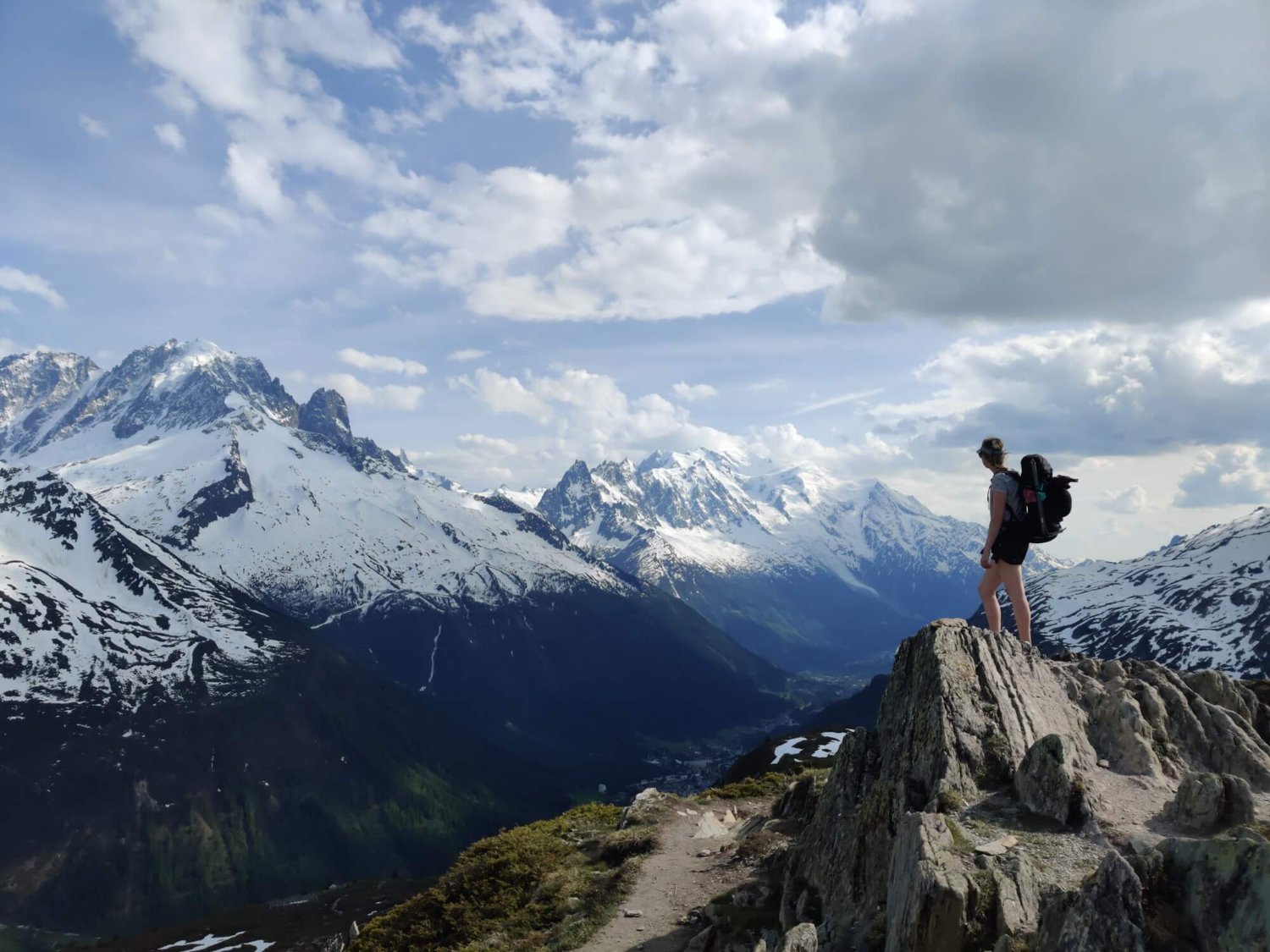 What is the best time to hike the Tour du Mont Blanc?