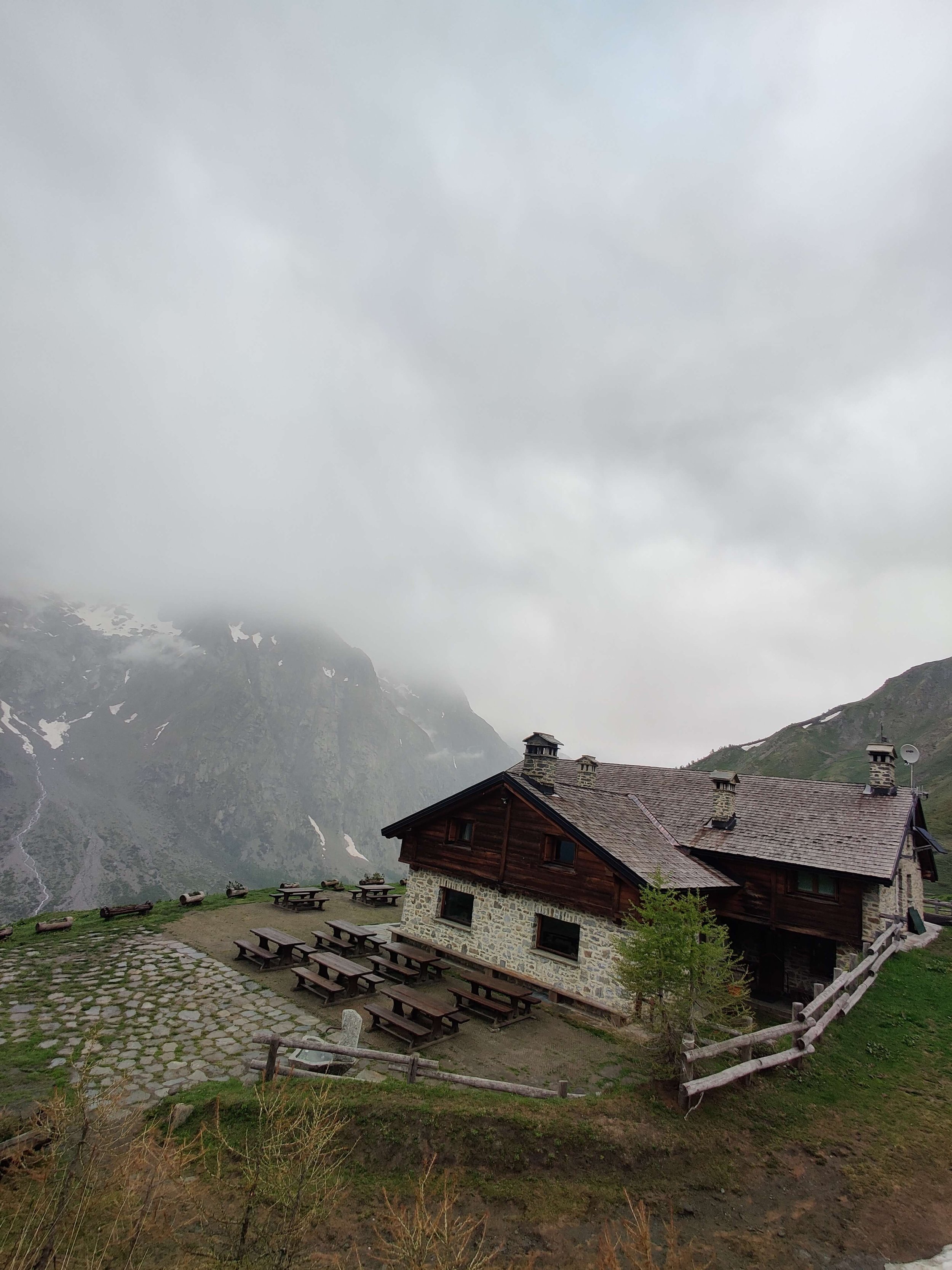 Rifugio Bonatti - they were closed but i saw a couple of chefs in the kitchen whipping up a storm_31 May 2022_resized.jpg