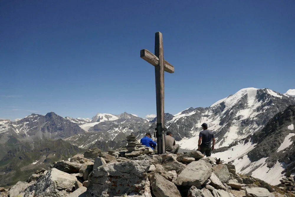 Mountain scenery on the Mont Rogneux alternative route