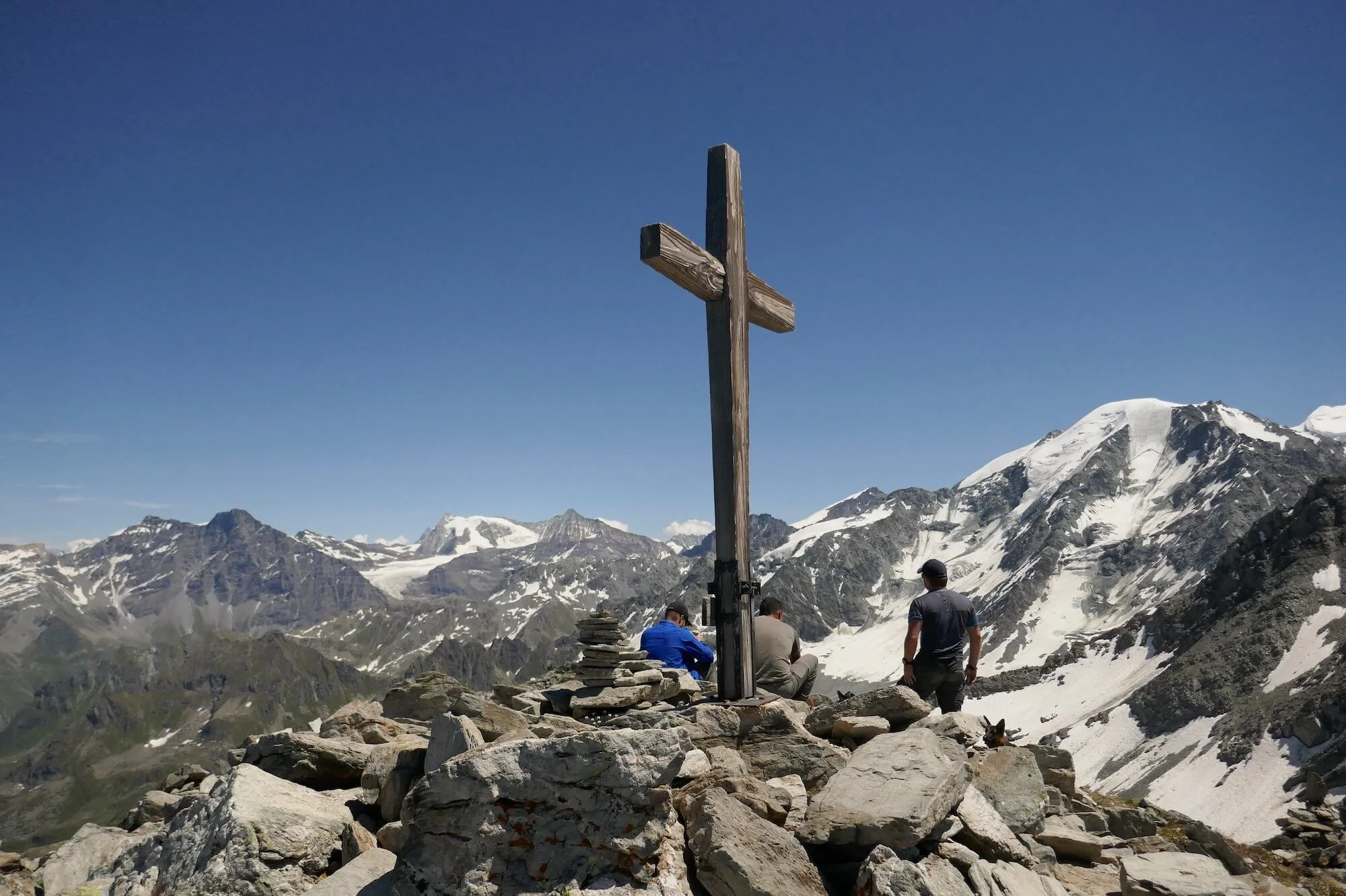 Tour Des Combins The Hiking Club