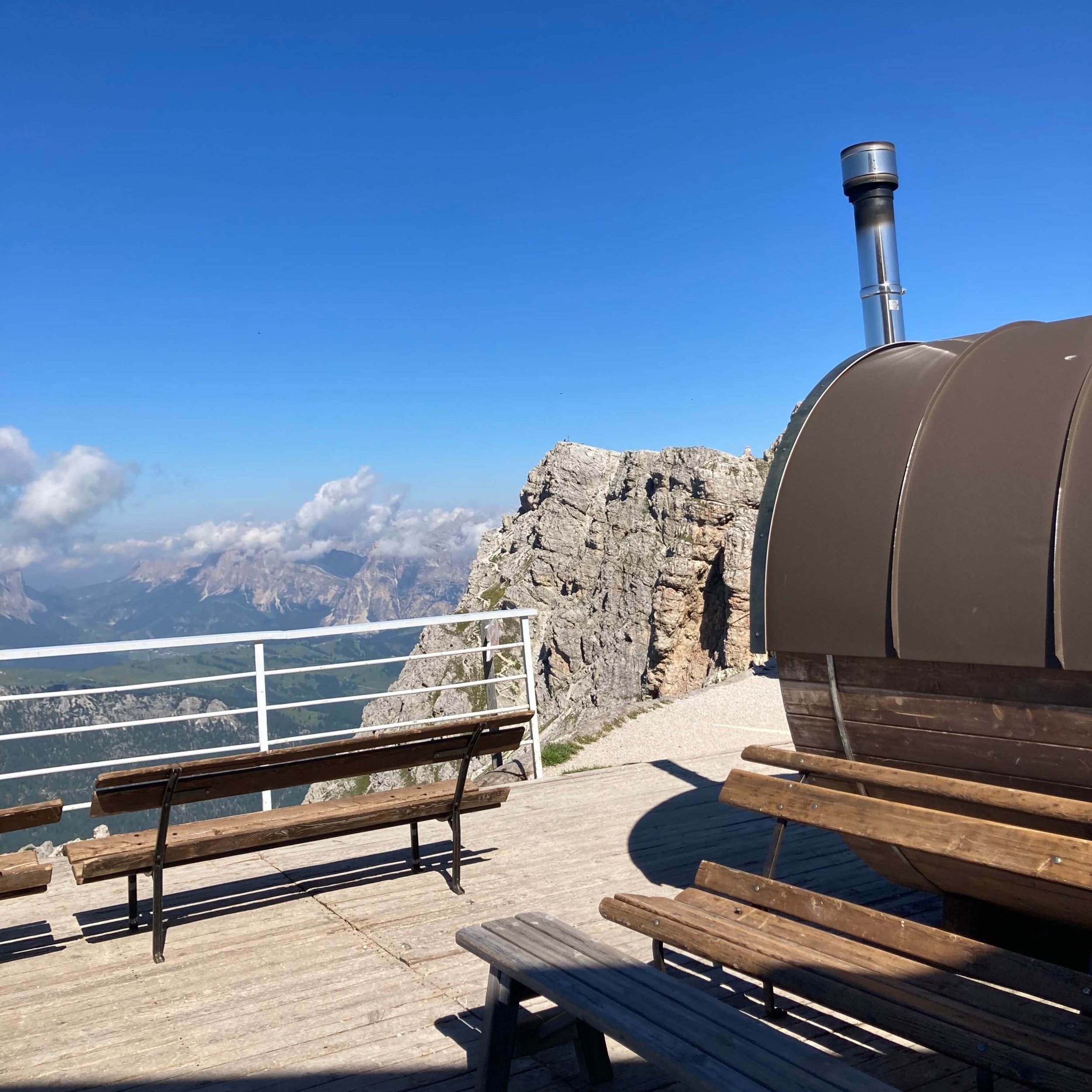 Rifugio+Lagazuoi+Sauna+%281%29.jpg