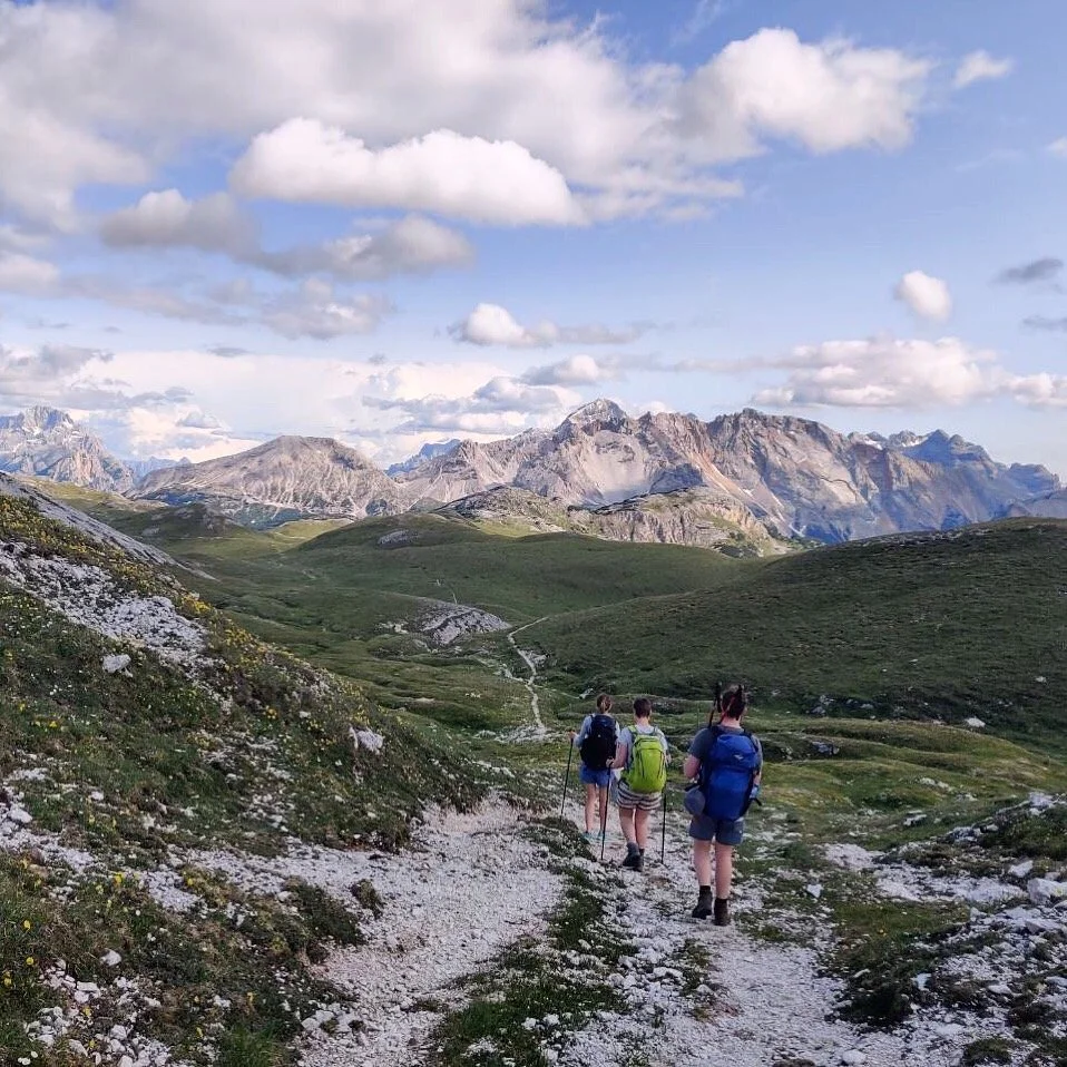 Dolomite mountain scenery along Alta Via 1