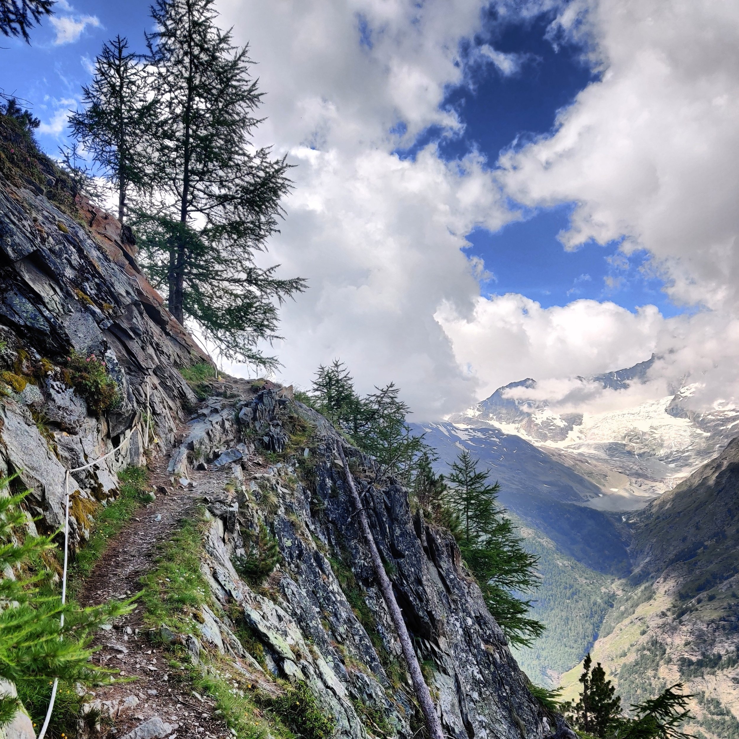 Cable assisted balcony trail on the Europaweg