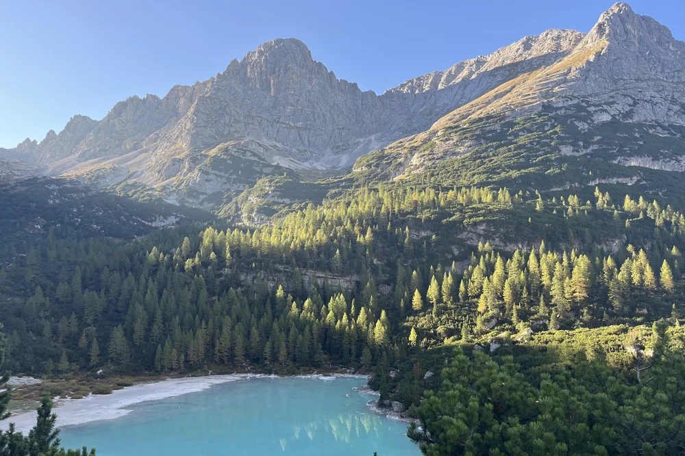 Turquoise water of Lago di Sorapis on the Alta Via 4