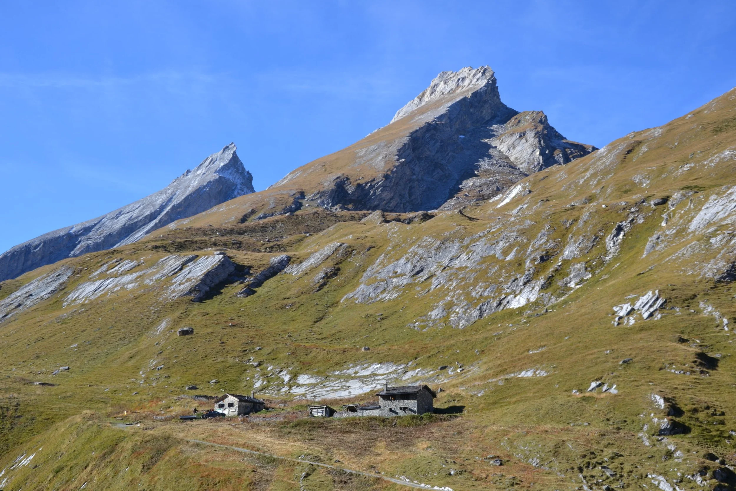 La Tsissette Hut 2.jpg