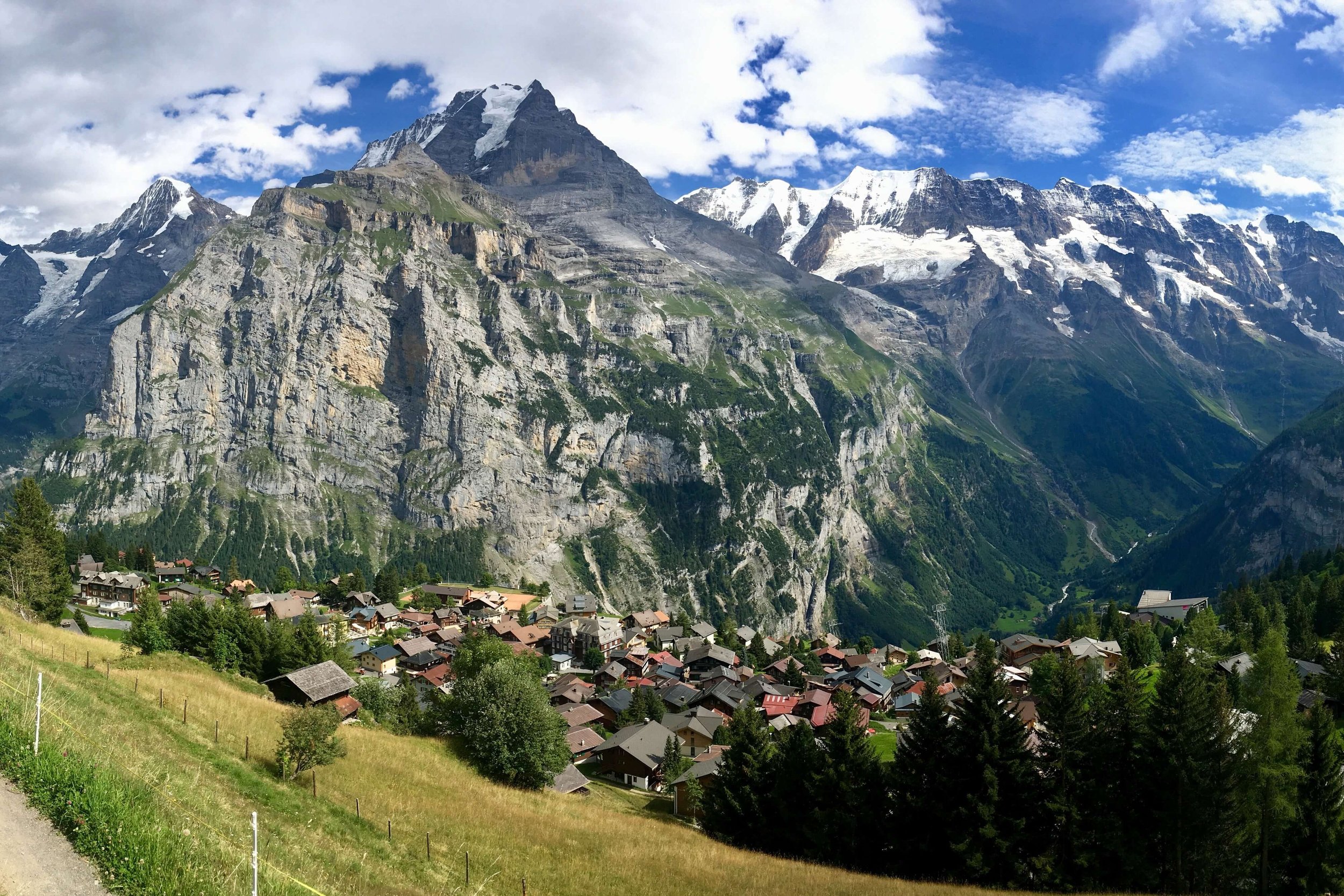 Hiking above Mürren in the Jungfrau region