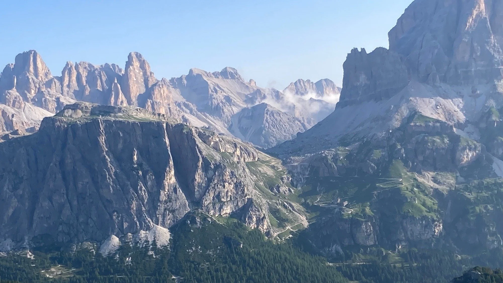 Short multi-day hikes in Dolomites