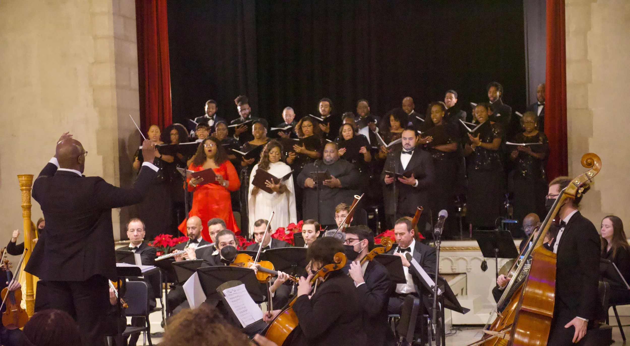Courtney Carey conducting the CSOT Concert Chorale and Brooklyn Ecumenical Choir in What Manner of Man Is This? at Riverside Church.