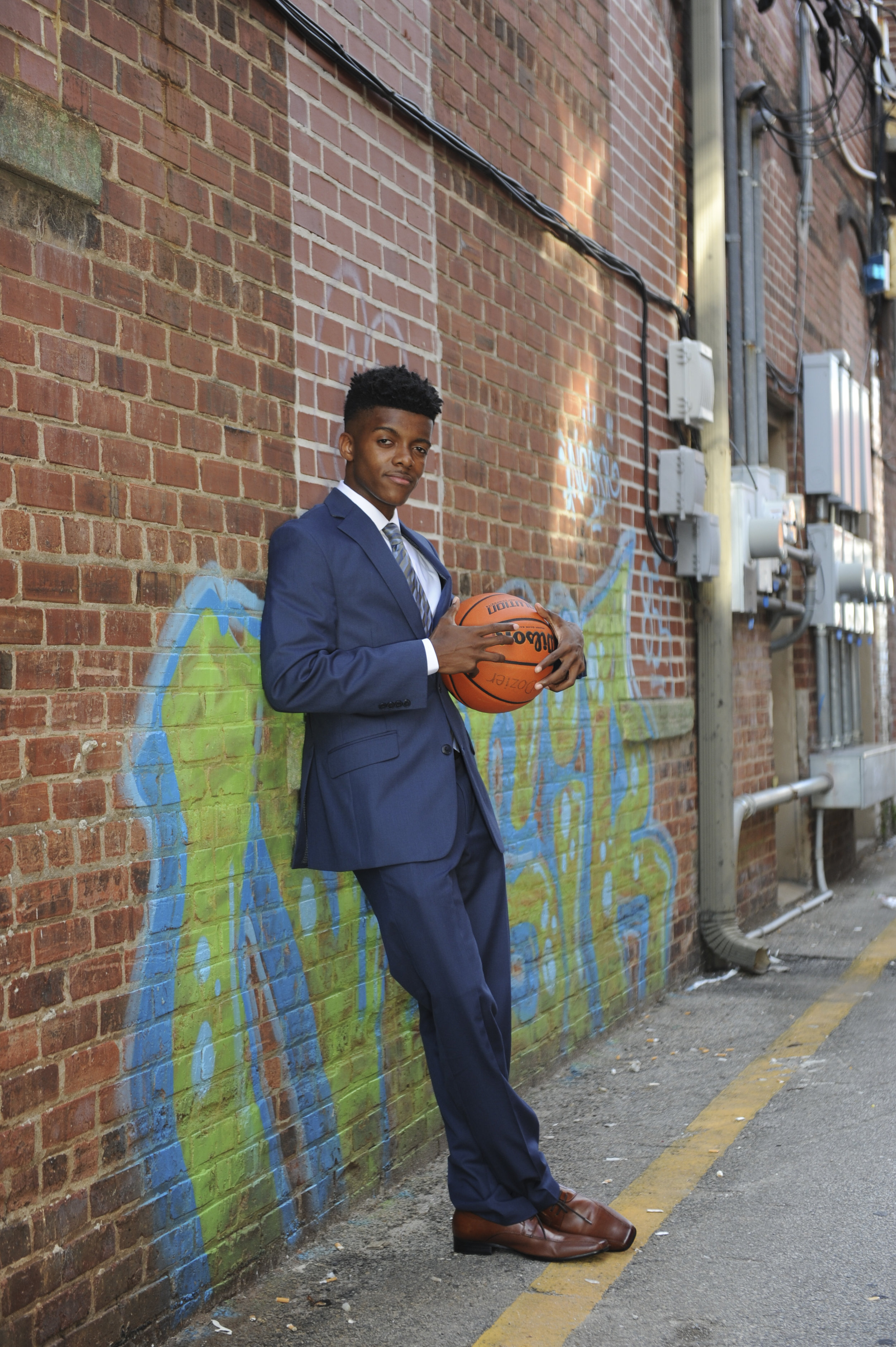 senior photography high school boy basketball photo