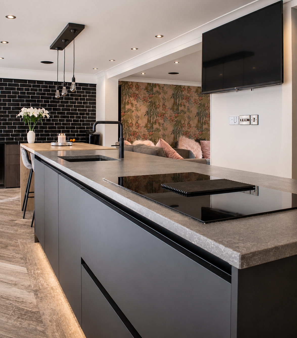 everfine-connor-open-plan-kitchen-island-snug.png