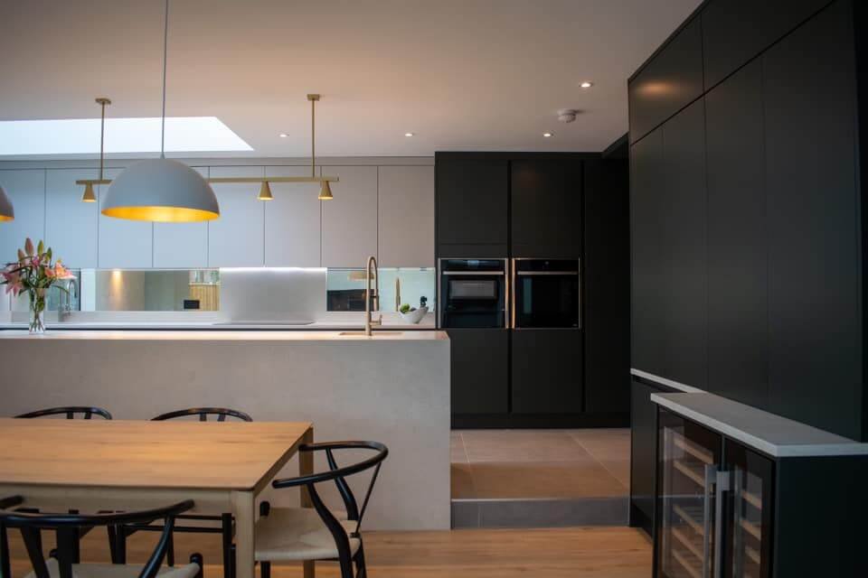 large-modern-kitchen-split-level.jpg