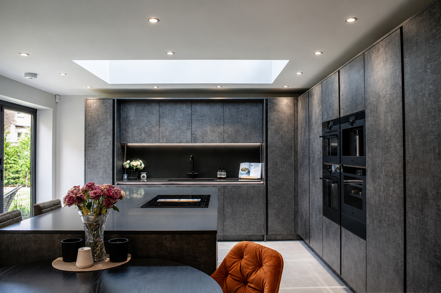 everfine-morgan-kitchen-open-plan-dining-tall-units.png