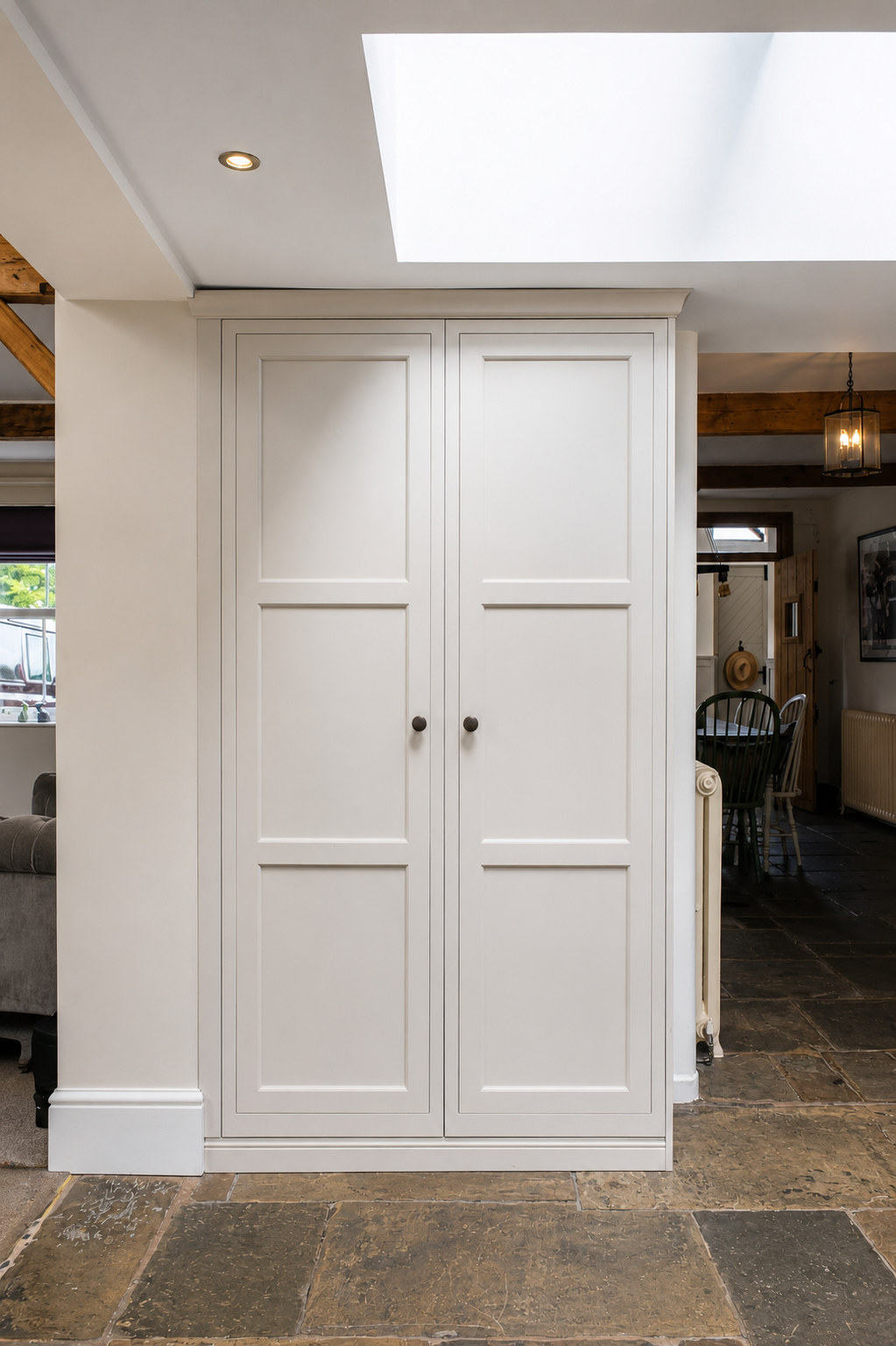 everfine-dowd-kitchen-larder-cabinet-flagstone-floor.png