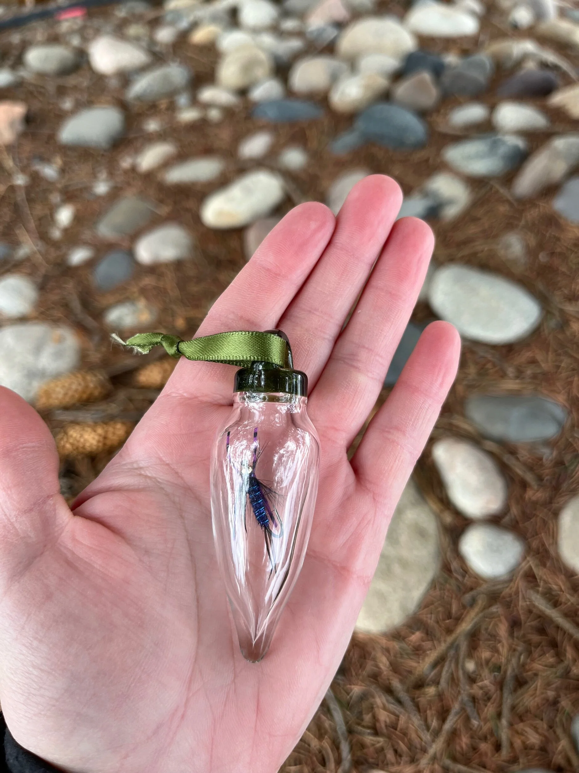 2E4AB63C-B0D9-4035-A0BF-3E5B0D25BFFA