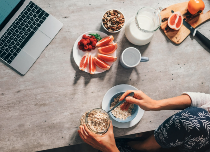 How Eating Mono Meals Can Boost Your Well-being