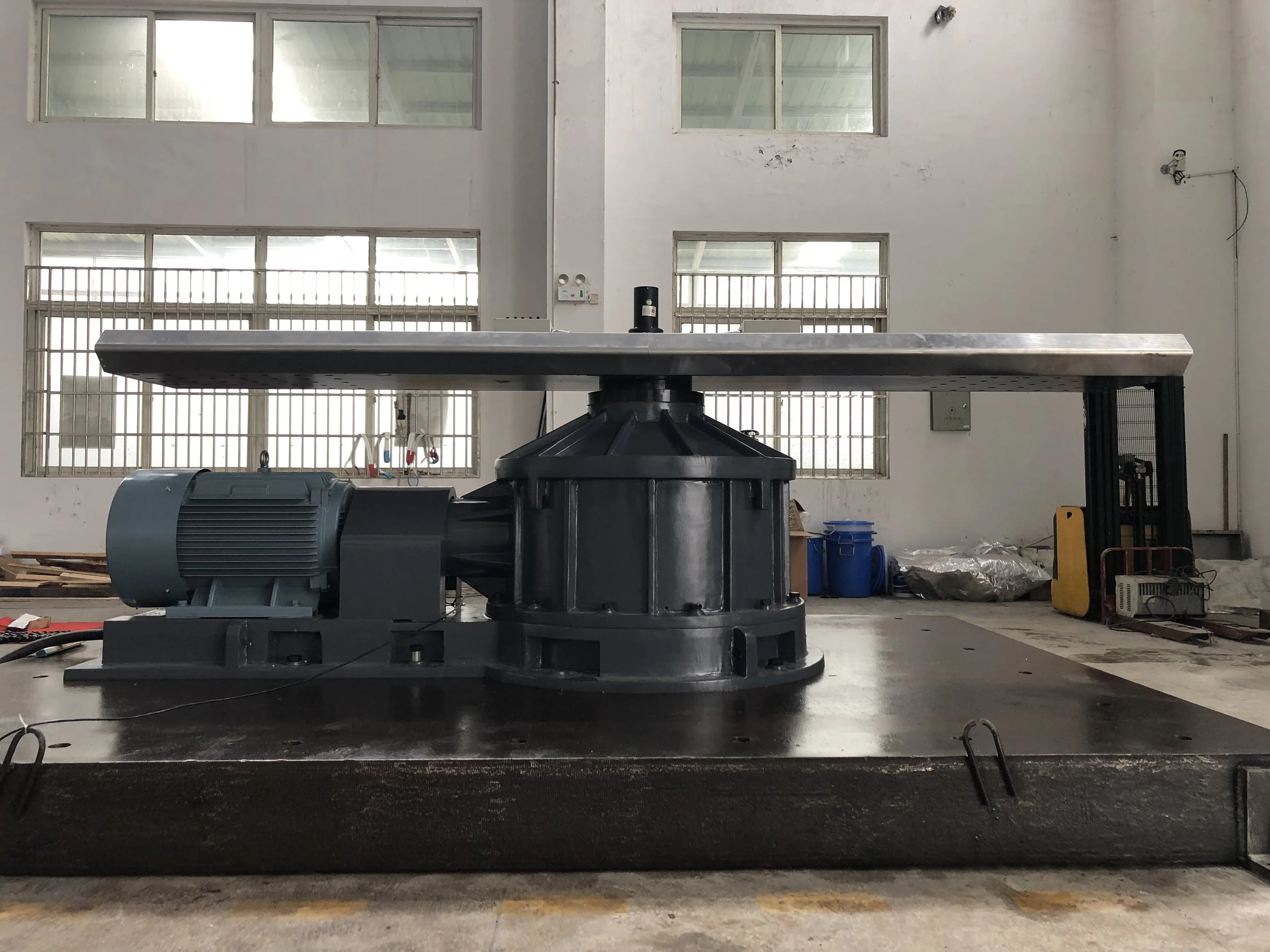 TestSmart Equipment Centrifuge