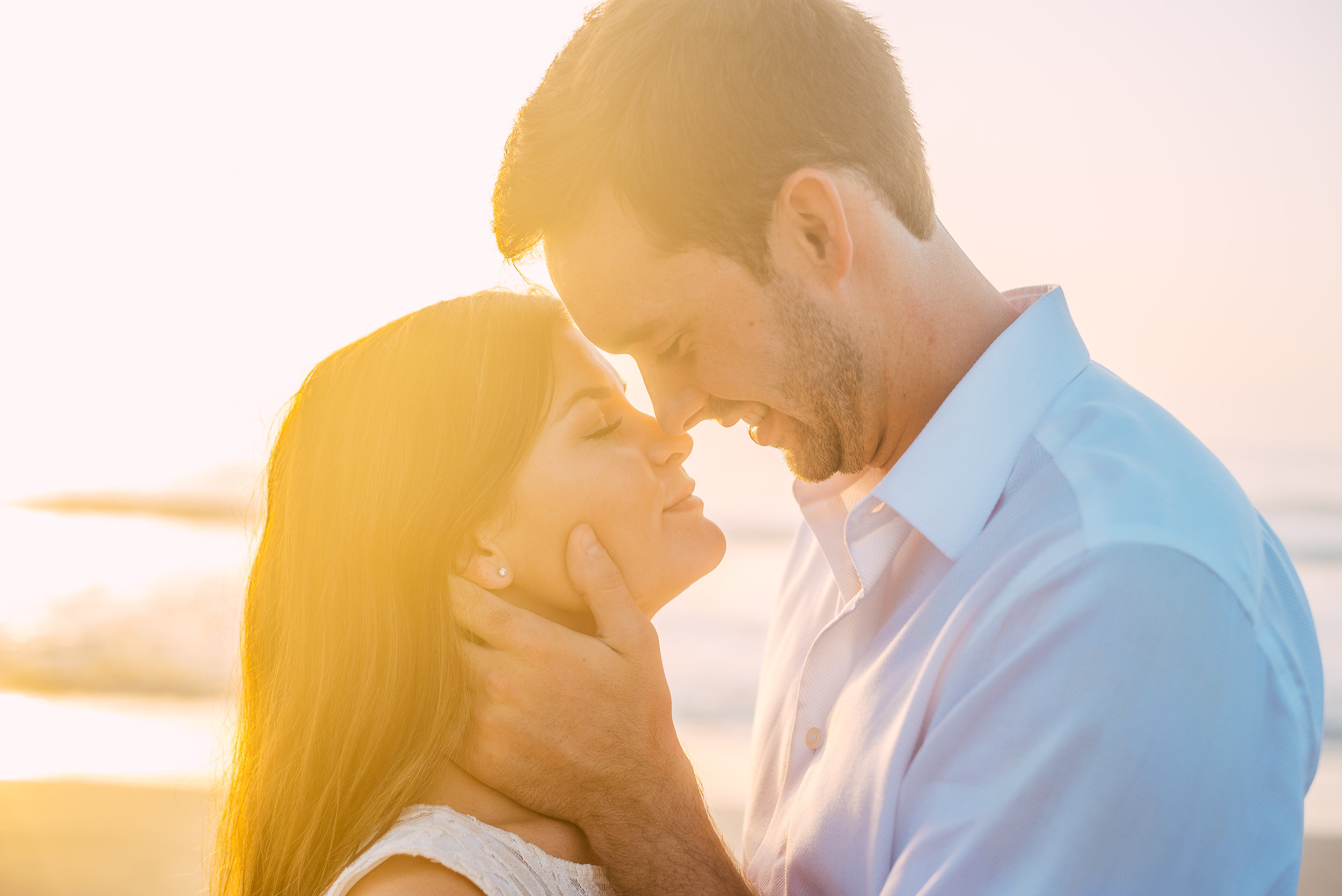 Memphis-cocoa-beach-engagement-sunrise-couple-1-14.jpg