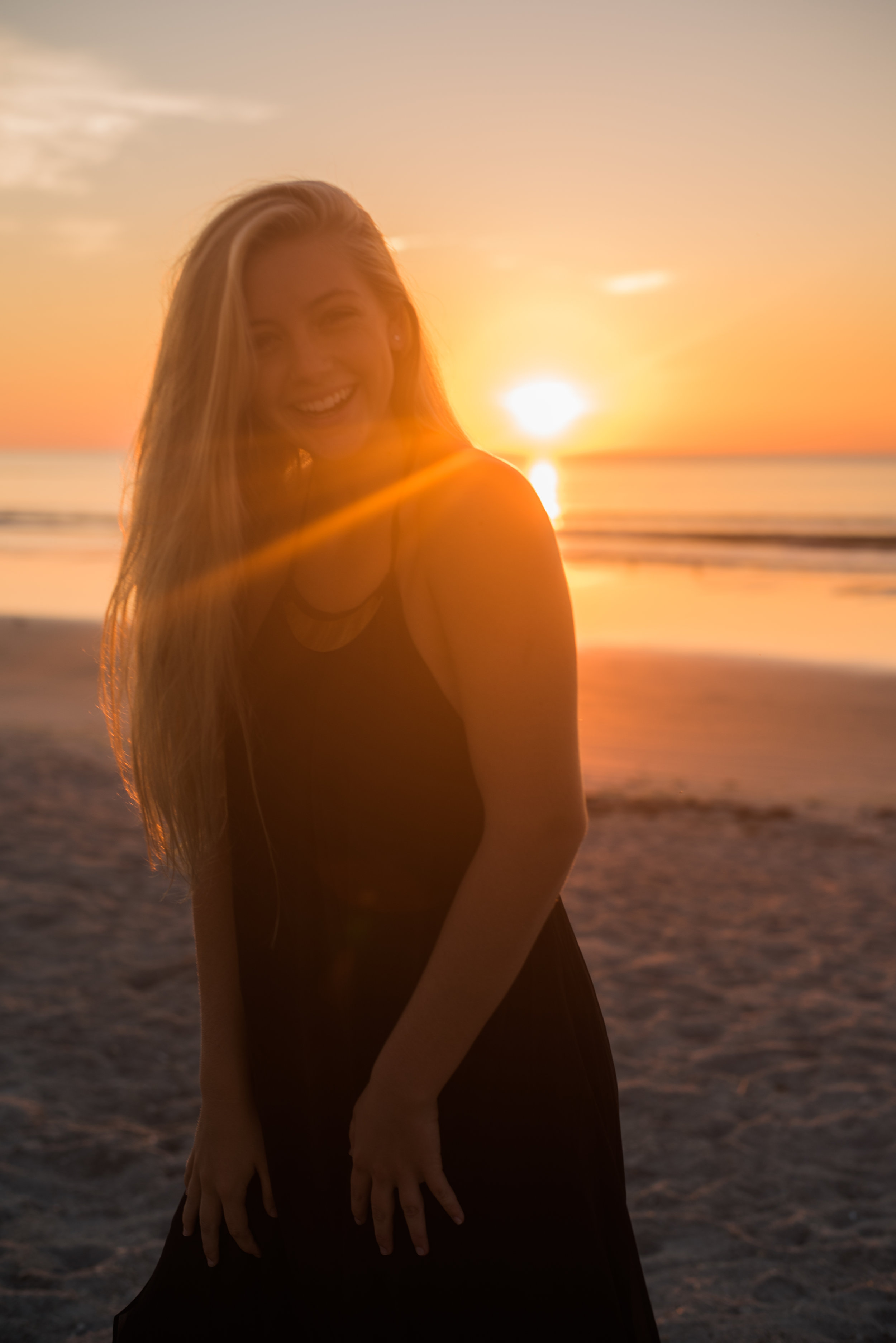 maddie-cocoa-beach-senior-photo-1-5.jpg