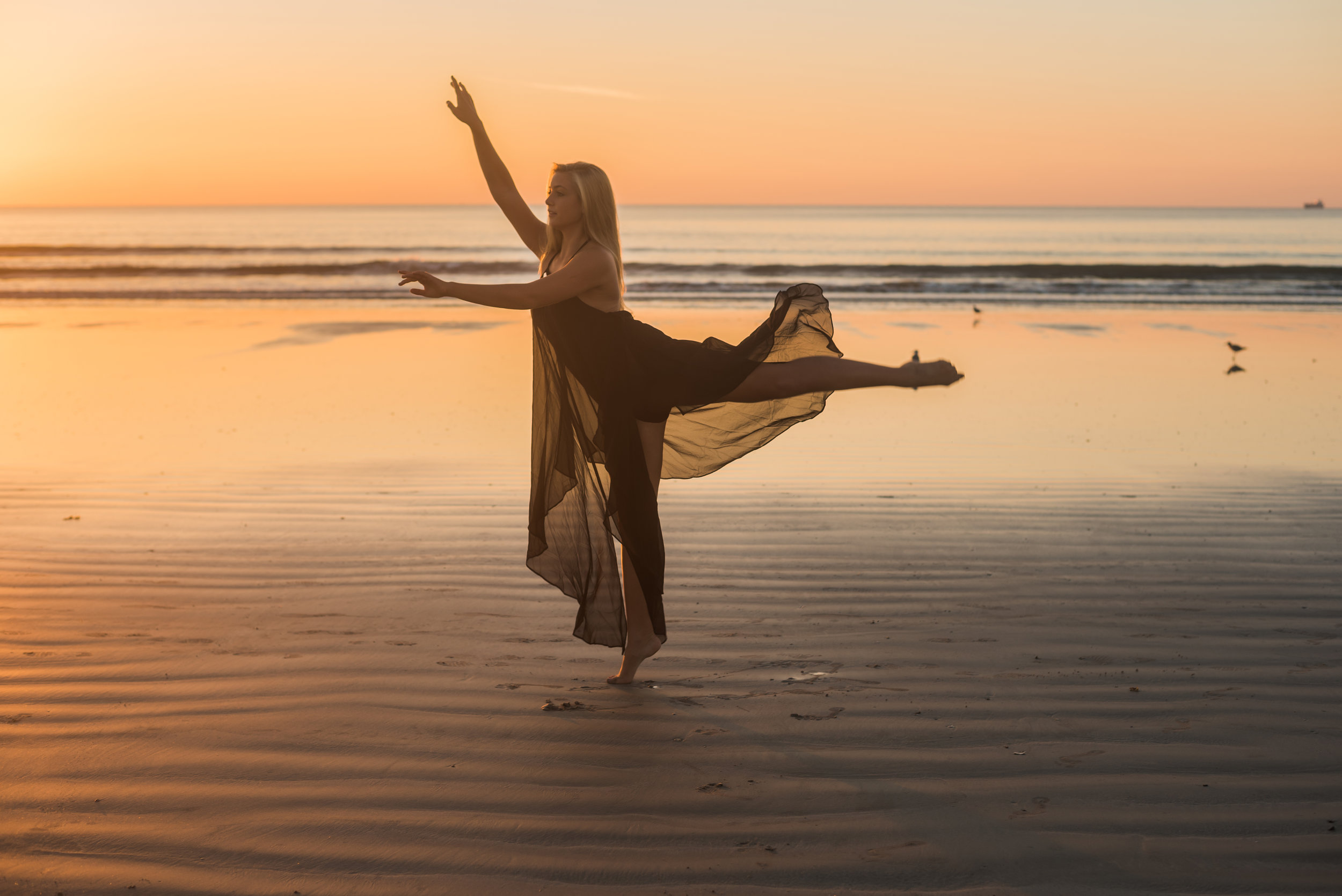 maddie-cocoa-beach-senior-photo-1-9.jpg