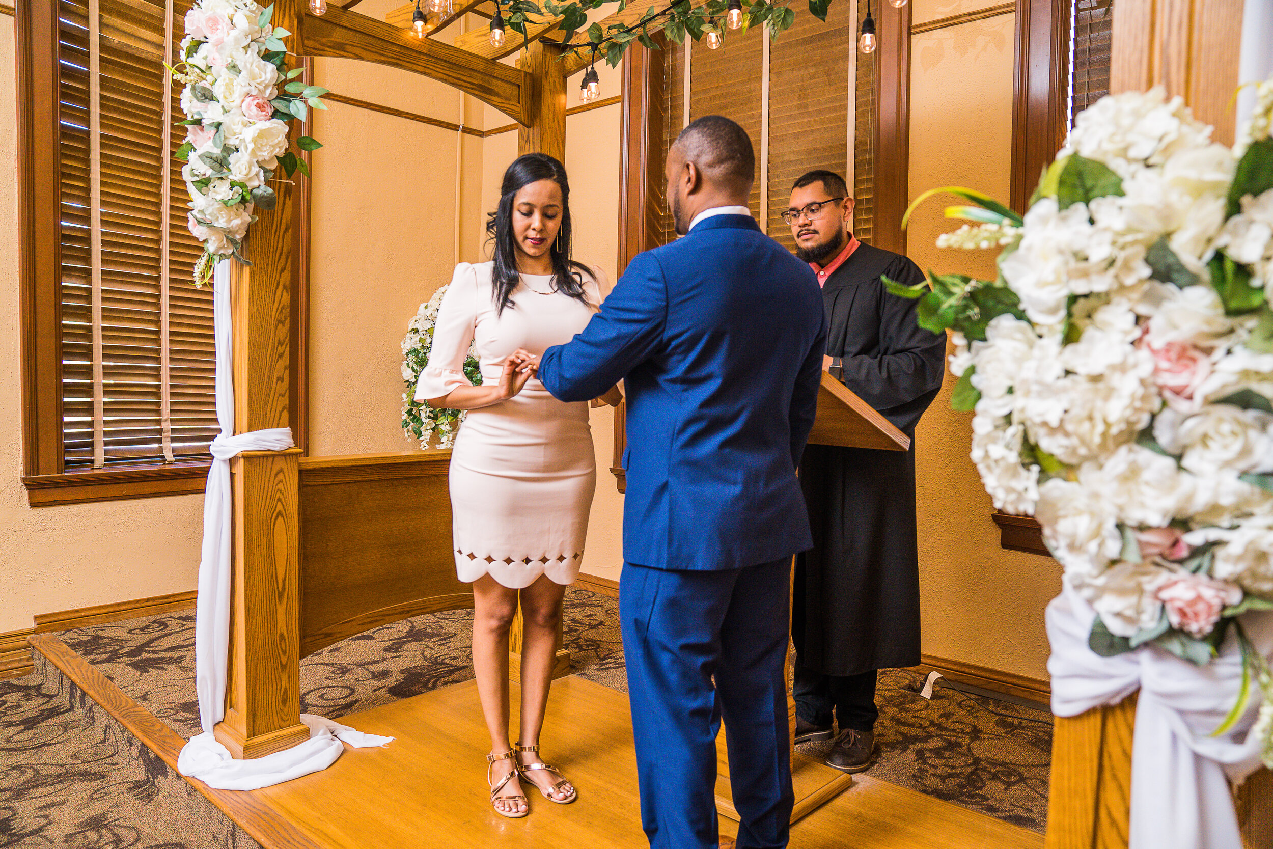 sewit-elopement-orange-county-santa-ana-courthouse-3.jpg