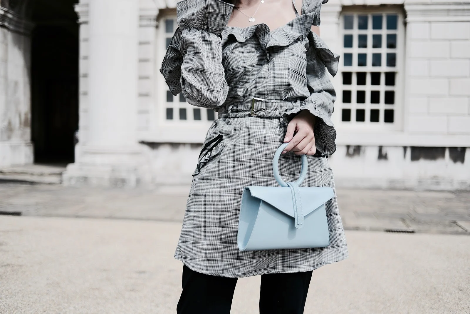 Dress, Pants, or Both? How to Choose the Right Outfit for Any Occasion.