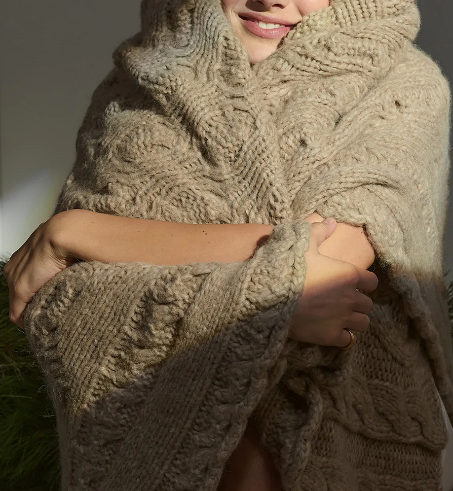 Lunya Wool Cable Throw.png