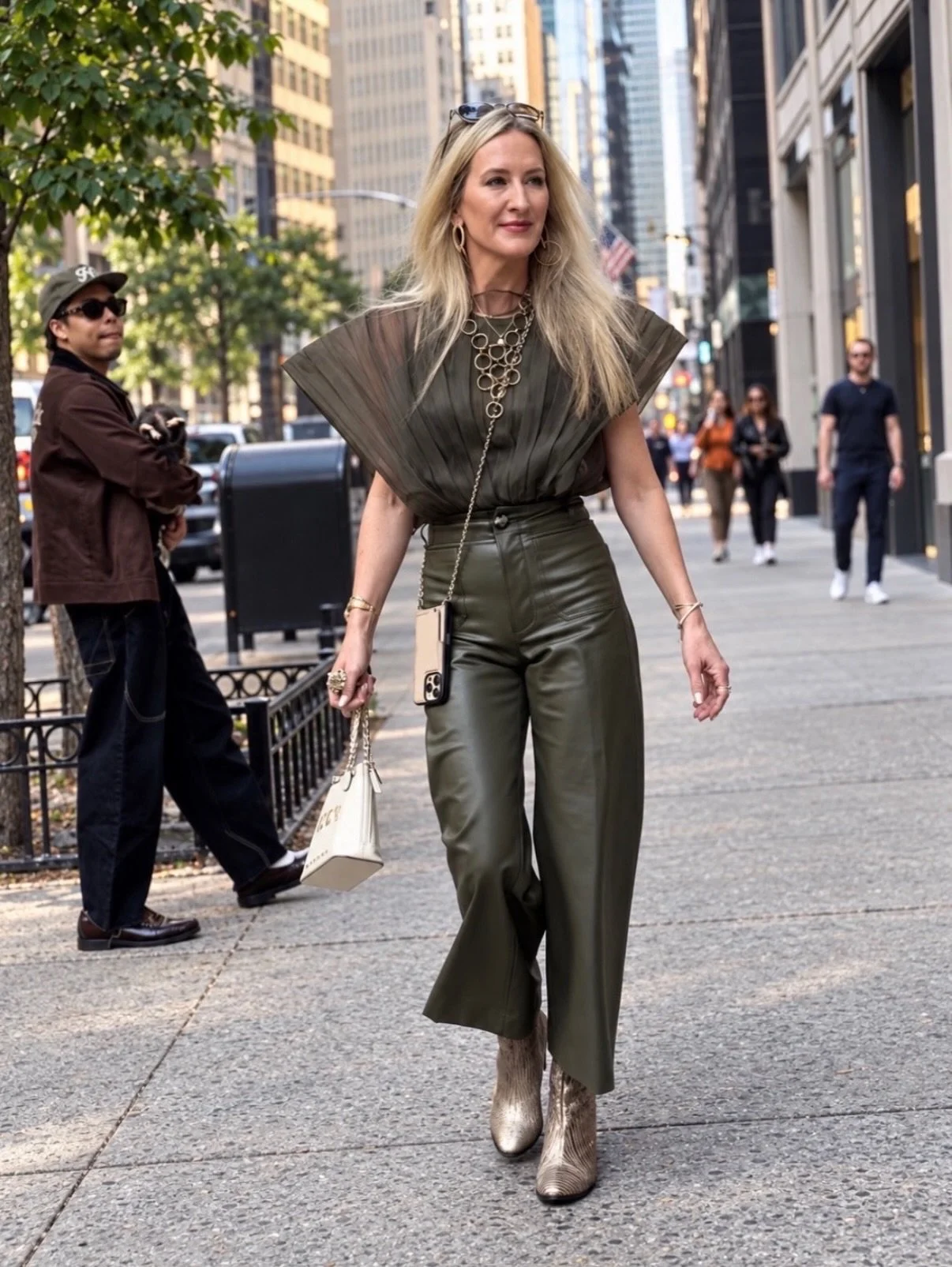 NYFW SS27 made one thing very clear: fashion is having fun with its trends again🪩

As someone who champions classic, re-wearable, timeless staples and capsule wardrobe pieces, I love seeing how trends evolve through the years. NOT because we need to