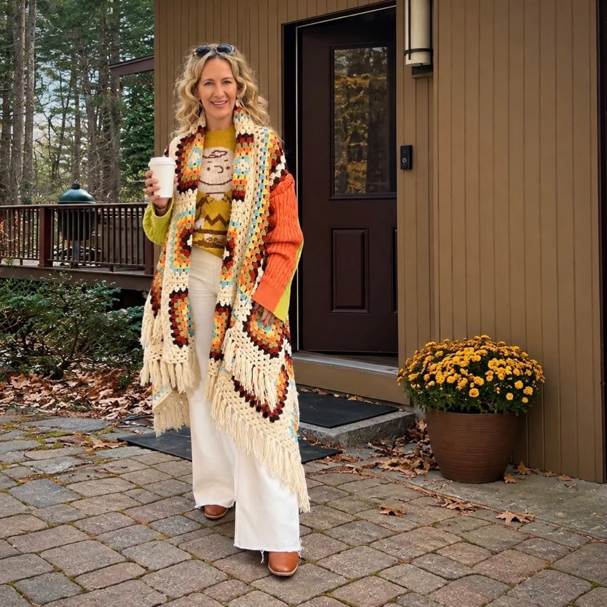 🍂 Sweater weather is back, and one of my favorite styling tips for fall is to look for texture and detail. 

Instead of reaching for another plain oversized sweater, I love finding knits and cardigans with interesting stitching, chunky weaves, or li