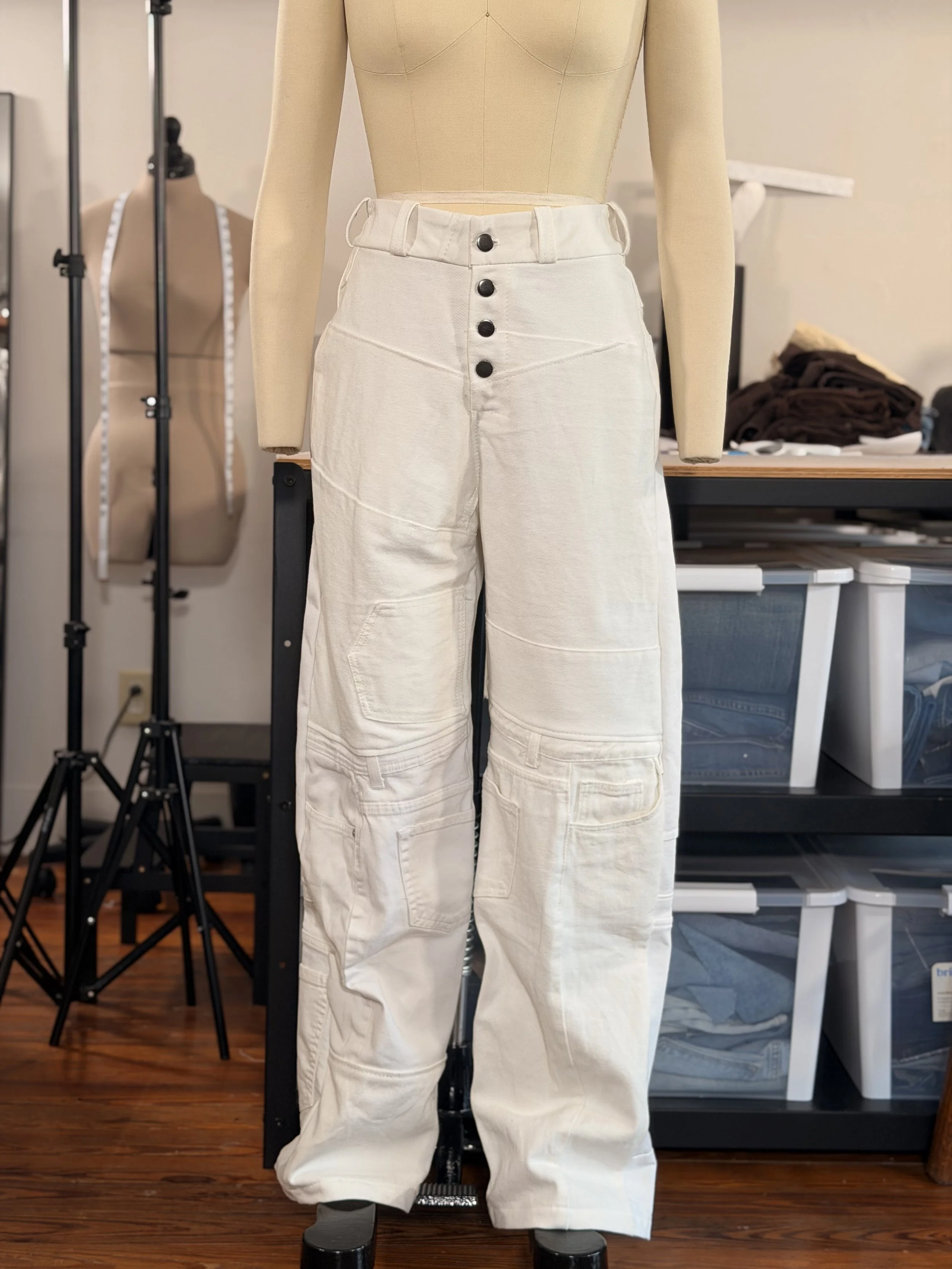 Harlynn | White