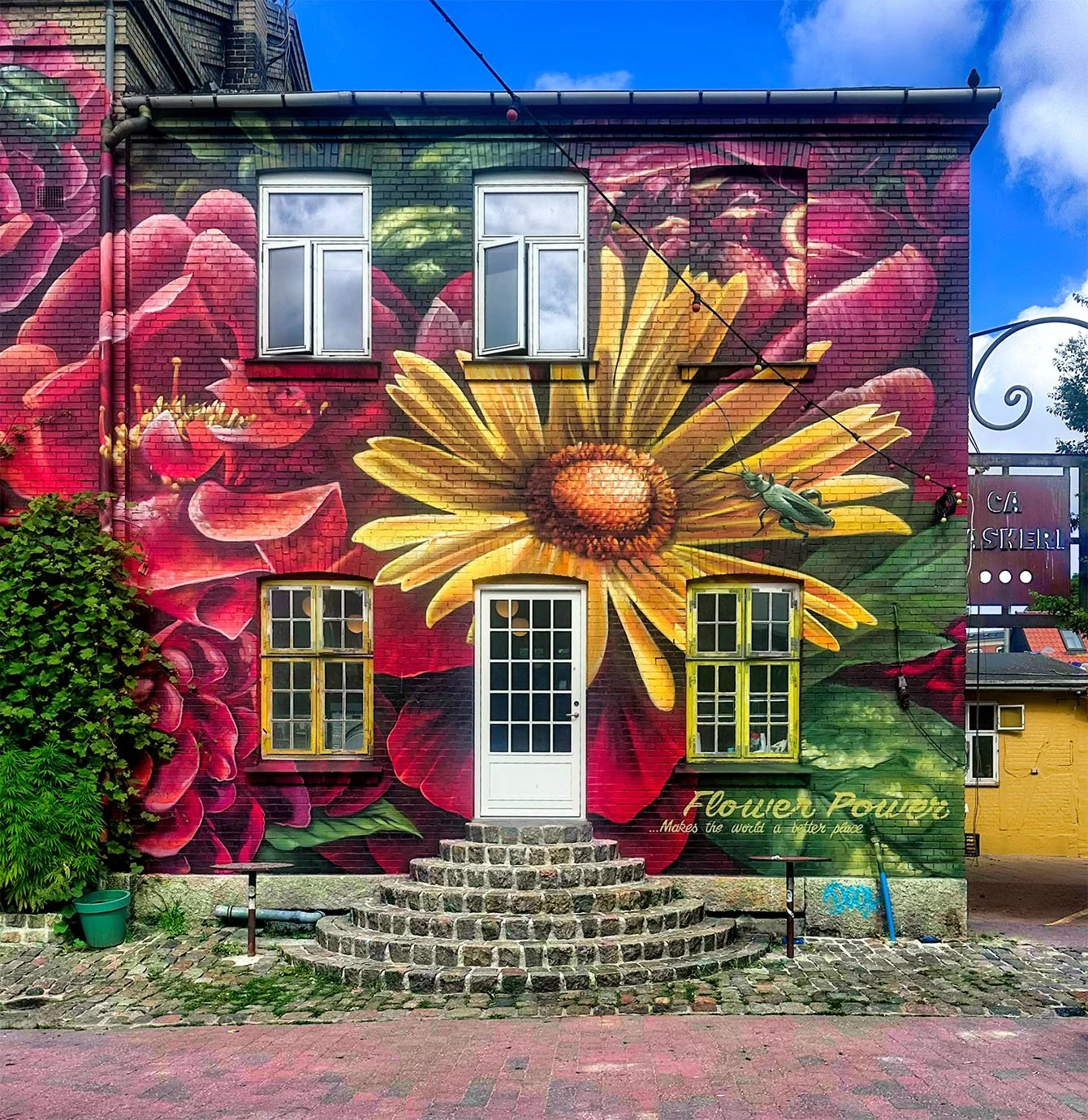 denmural.jpg