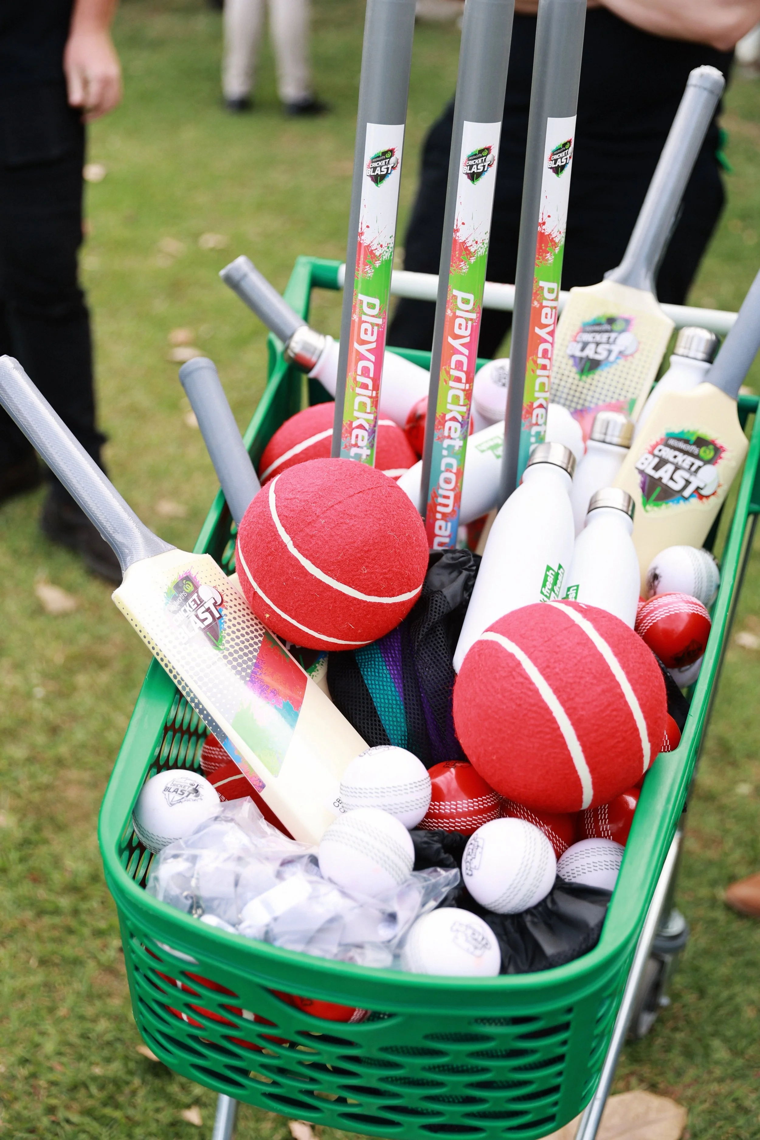 012 @GAZiPHOTO_murwillumbah-cricket-club-woolworths-donation.JPG