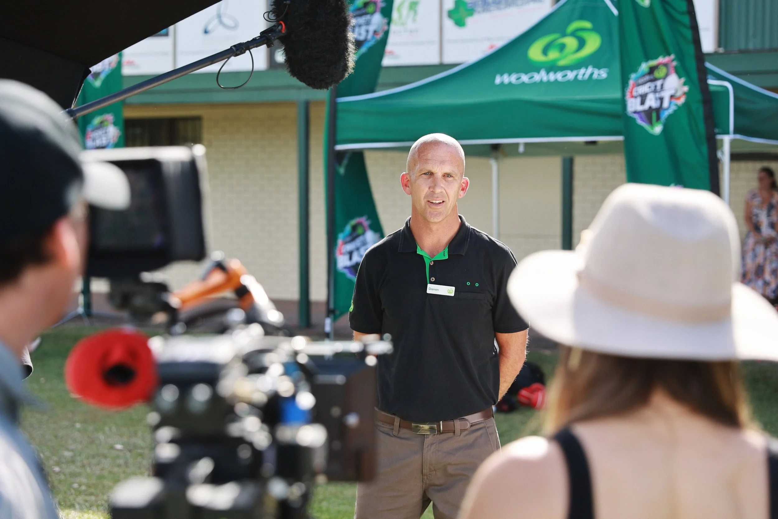 017 @GAZiPHOTO_murwillumbah-cricket-club-woolworths-donation.JPG