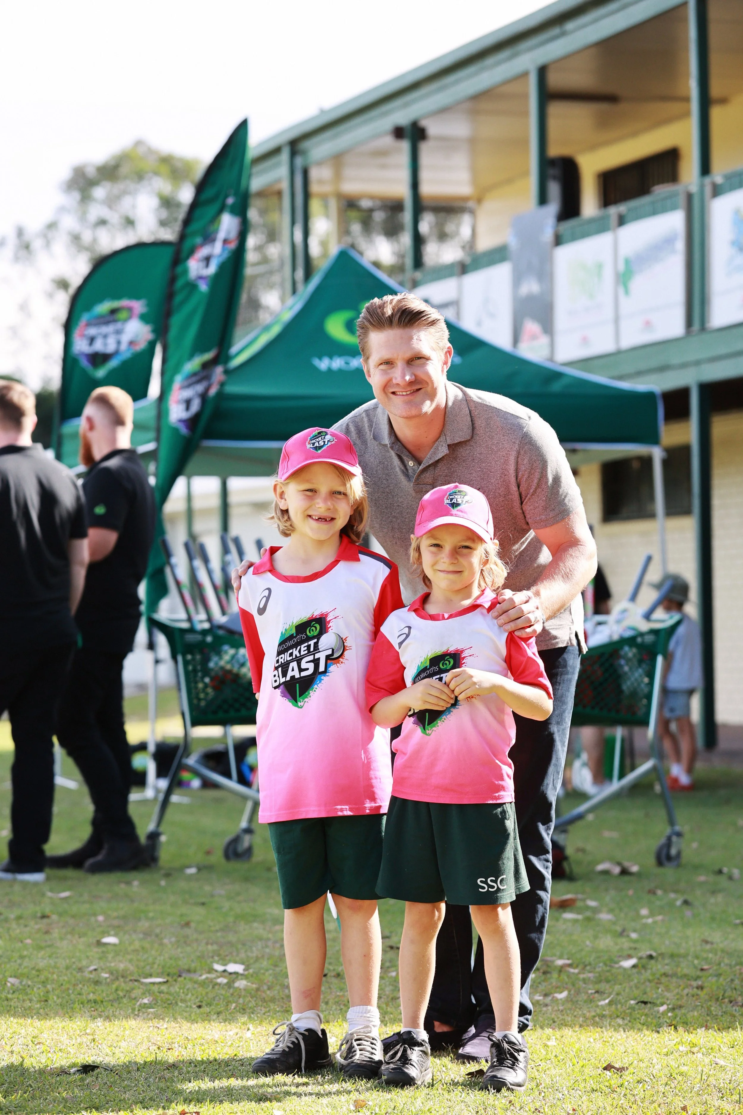 018 @GAZiPHOTO_murwillumbah-cricket-club-woolworths-donation.JPG