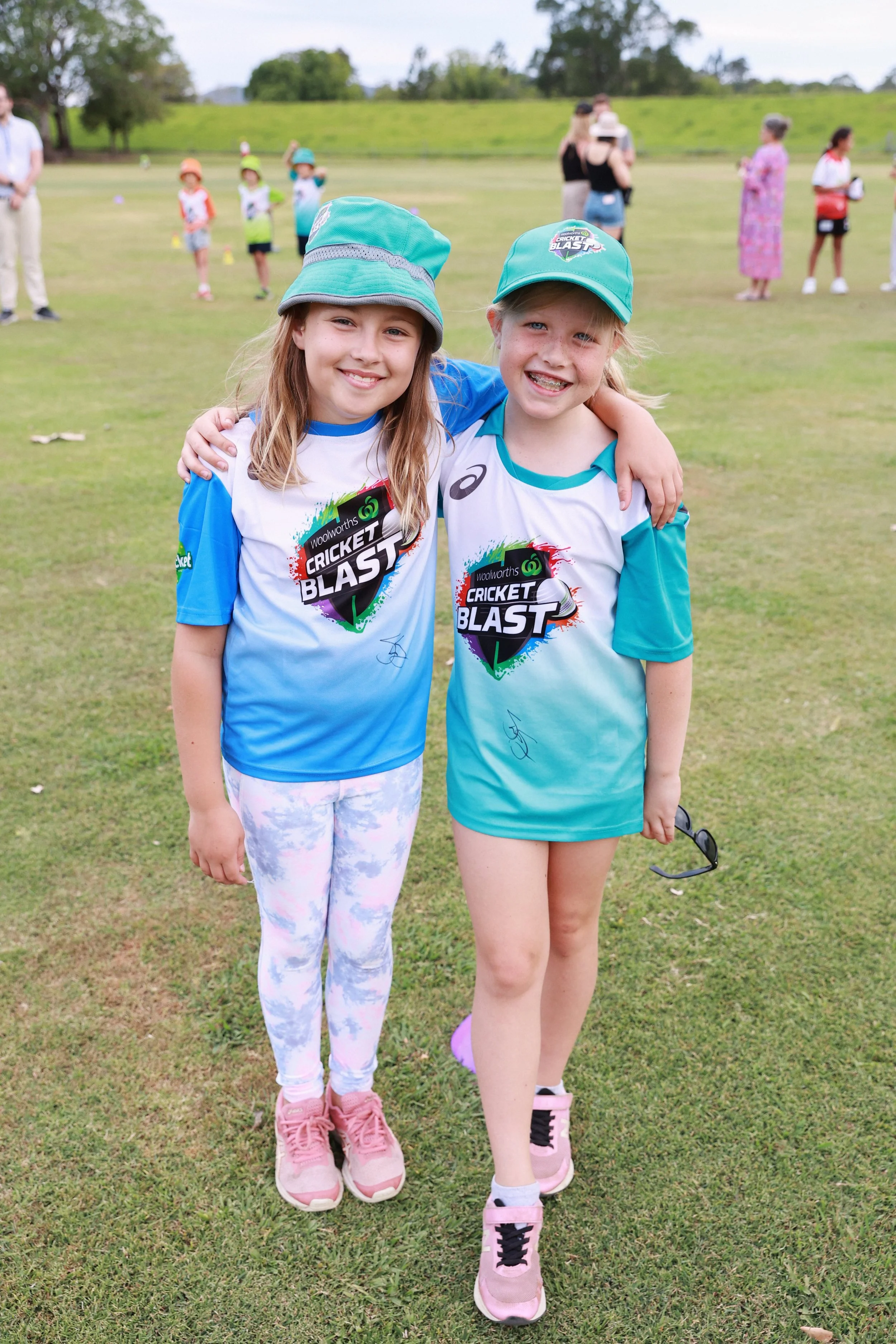 036 @GAZiPHOTO_murwillumbah-cricket-club-woolworths-donation.JPG