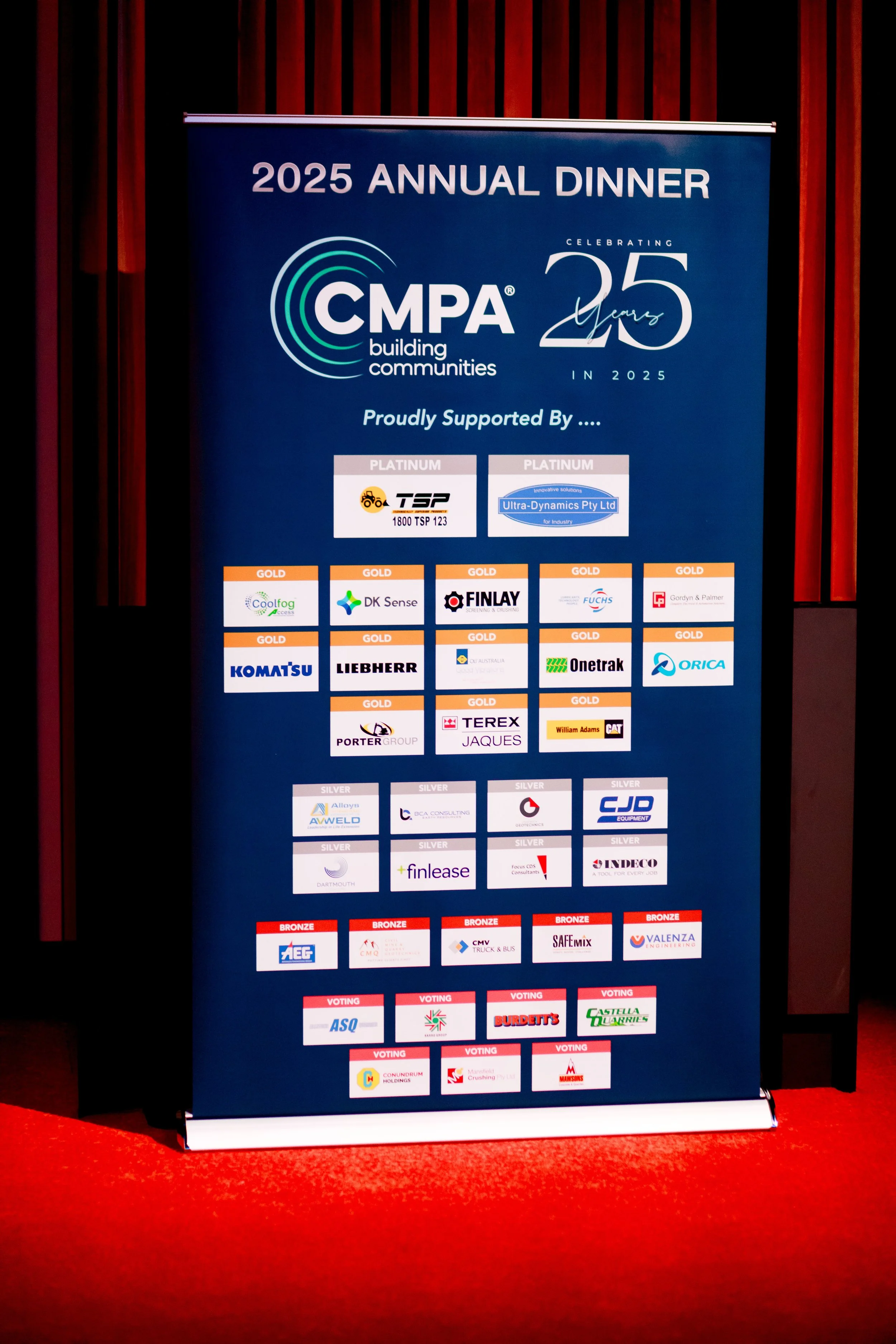 009 GAZiPHOTO_CMPA-Annual-Dinner-Centrepiece-Melbourne.jpeg