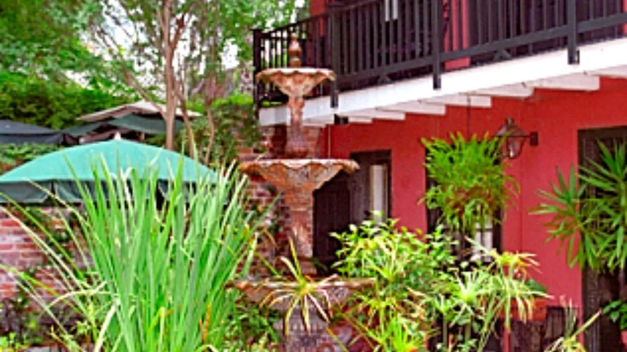 New Orleans French Quarter courtyard.