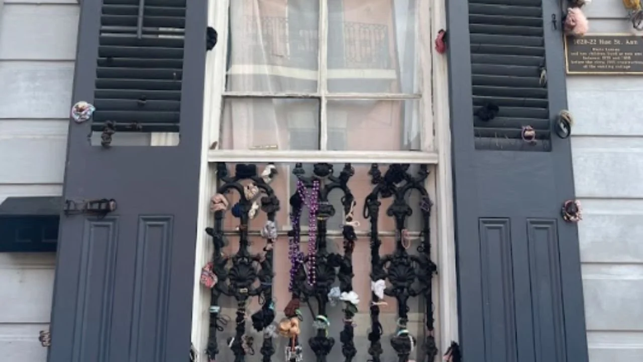 Offerings at Marie Laveau’s house
