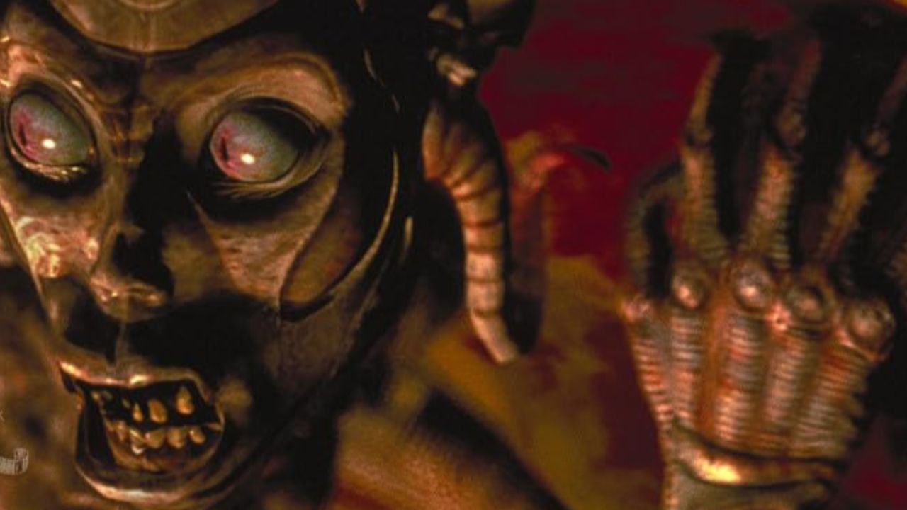 Sil, the alien-human hybrid creature in Species