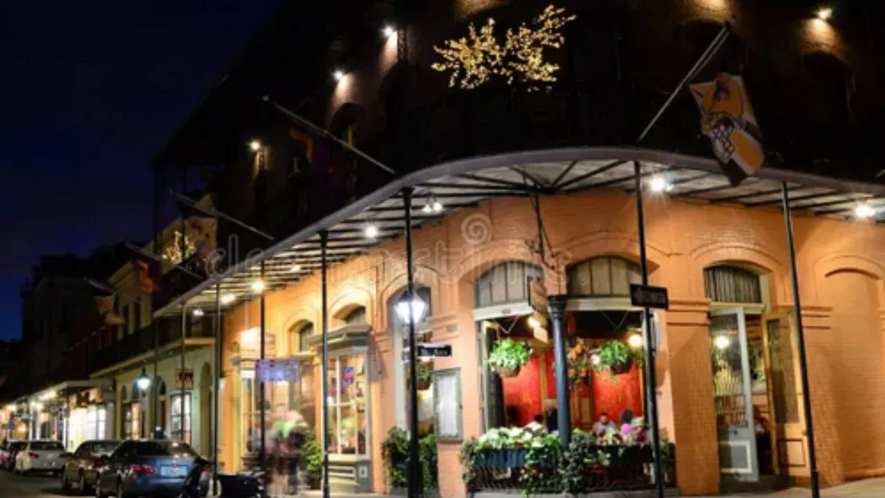An image of the French Quarter at night.