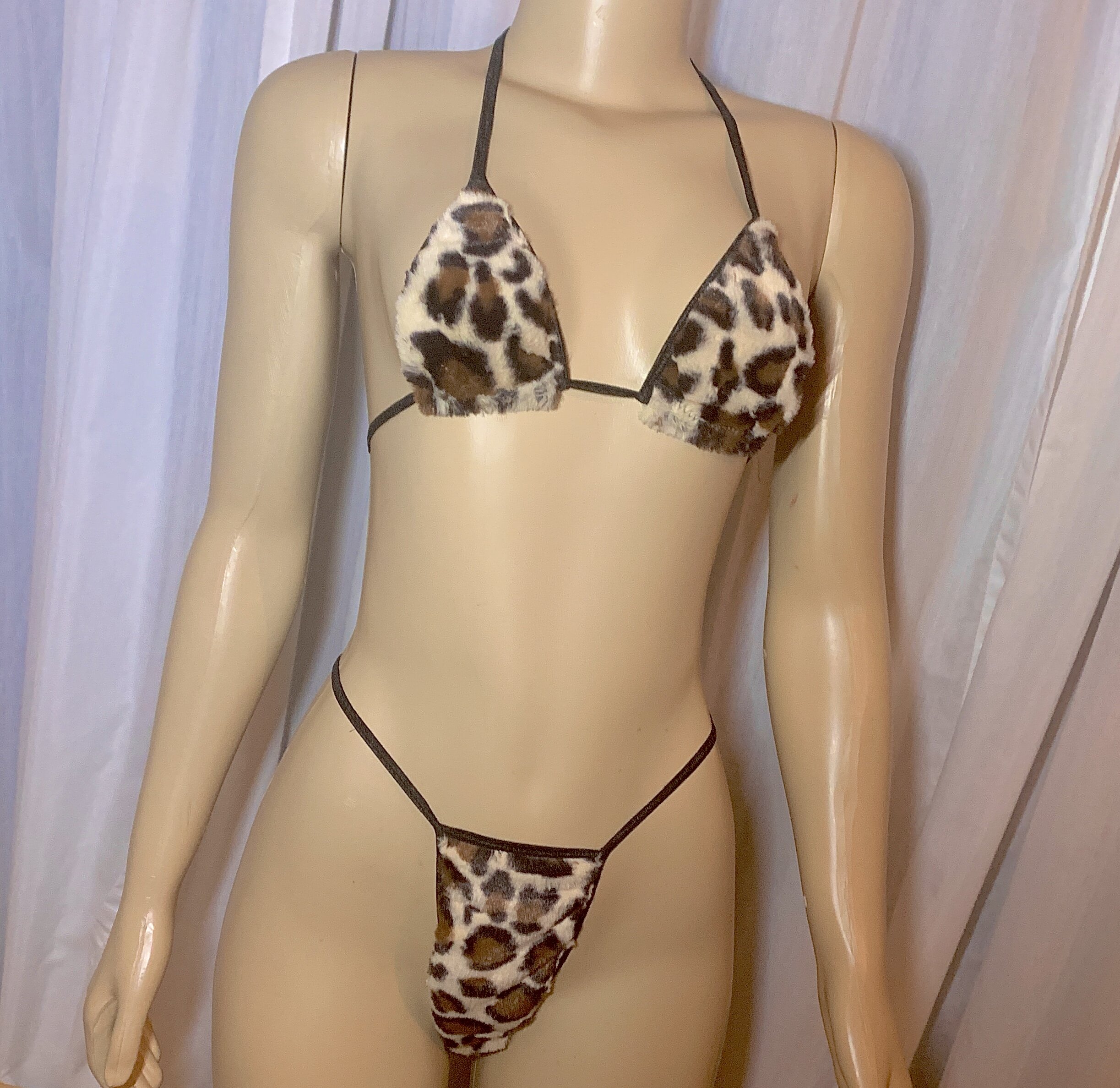 CE0BCD35-C046-4D12-8753-B6328B66F164