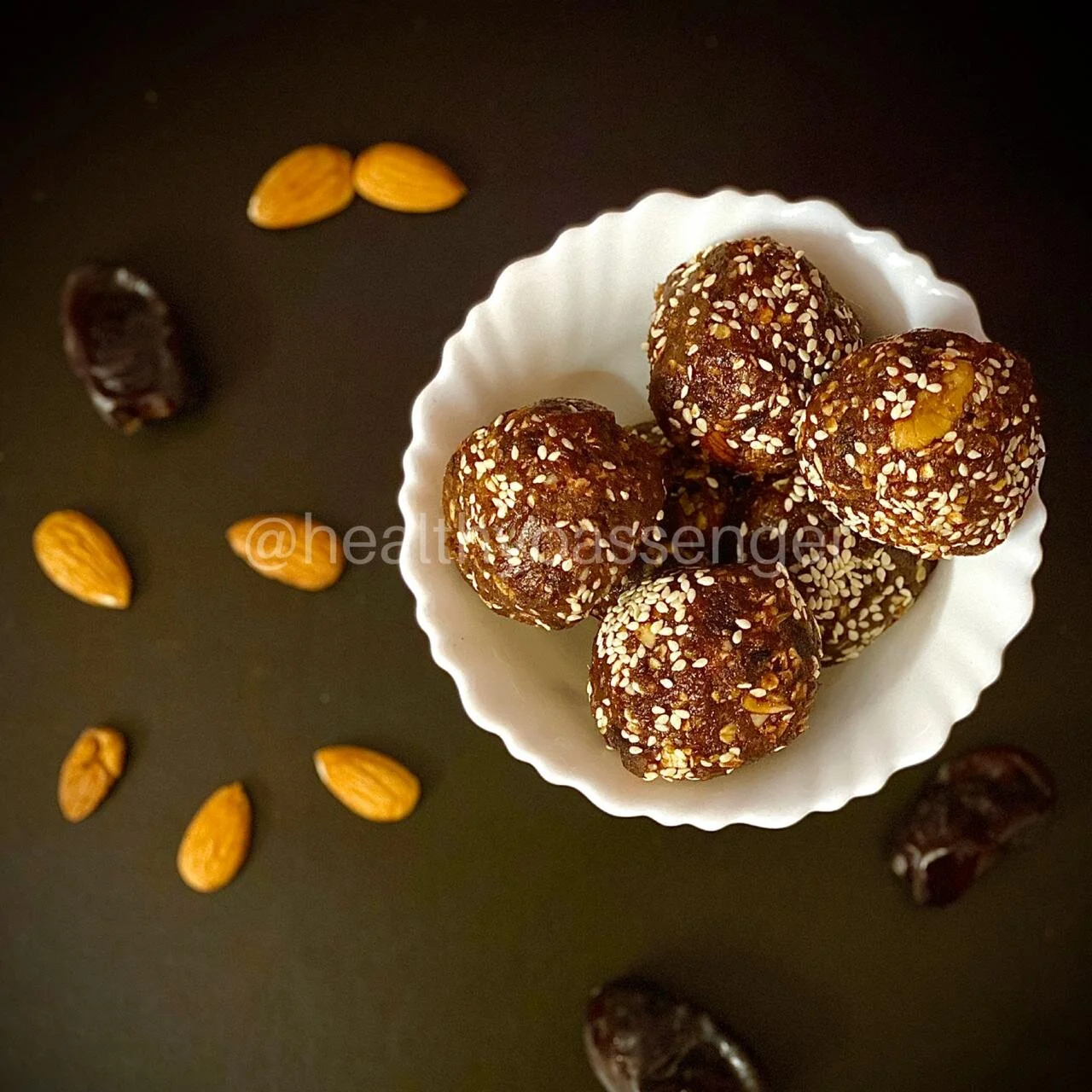 Dates and Nuts Laddoo