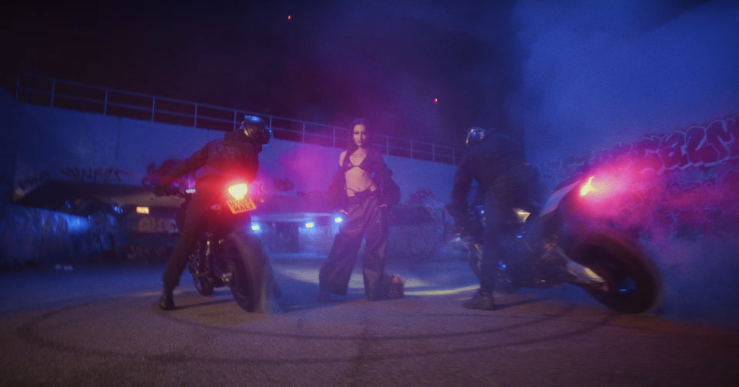 Manni Dee - "All Of It" ft. Manuka Honey