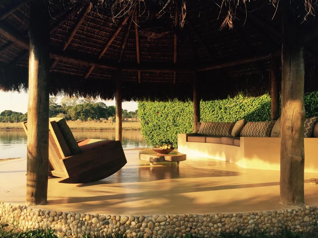 Brasilia Boat House and Lounge at the Lake 2.jpg